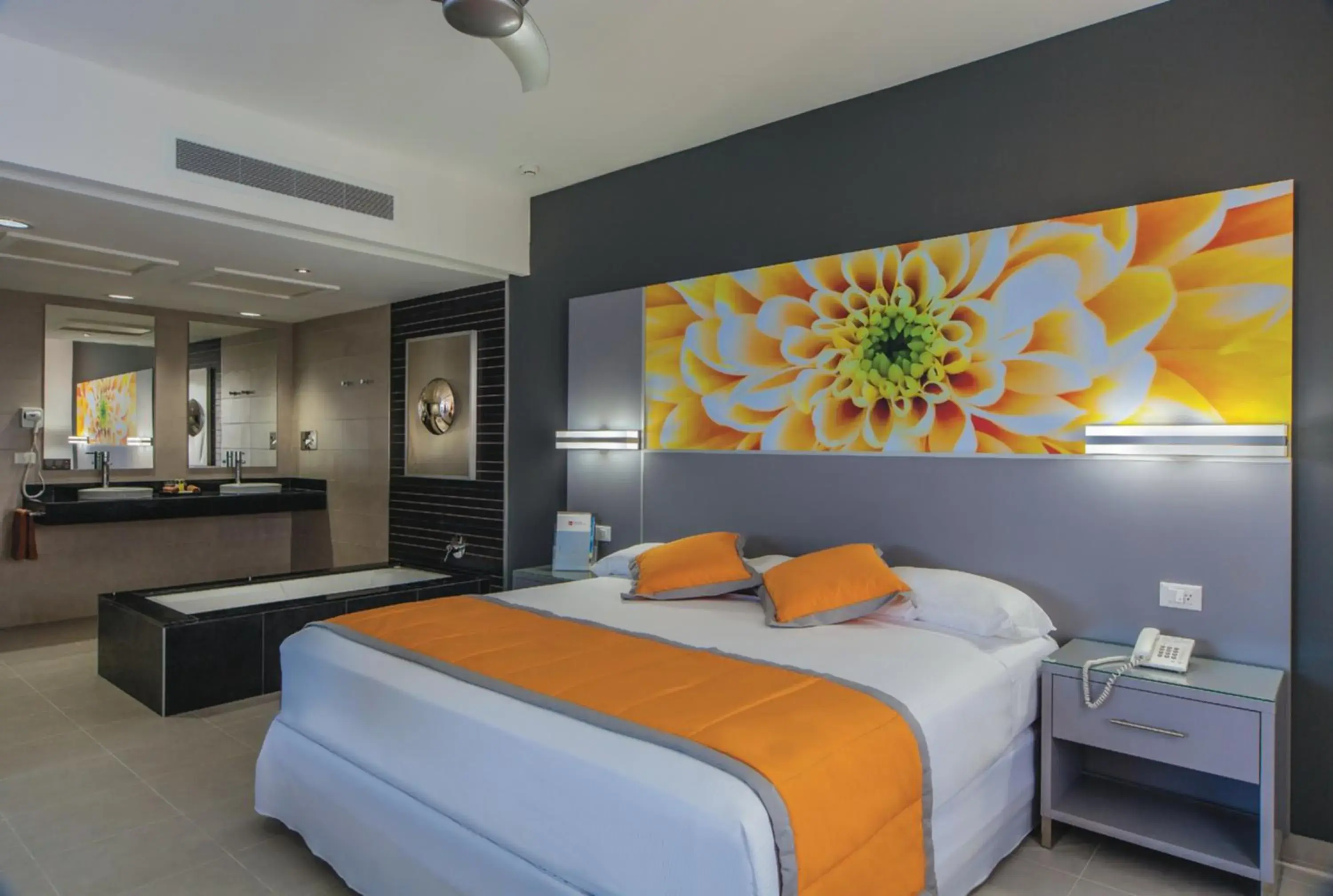 Bed in Riu Cancun - Adults Only - All Inclusive Bed in Riu Cancun - Adults Only - All Inclusive