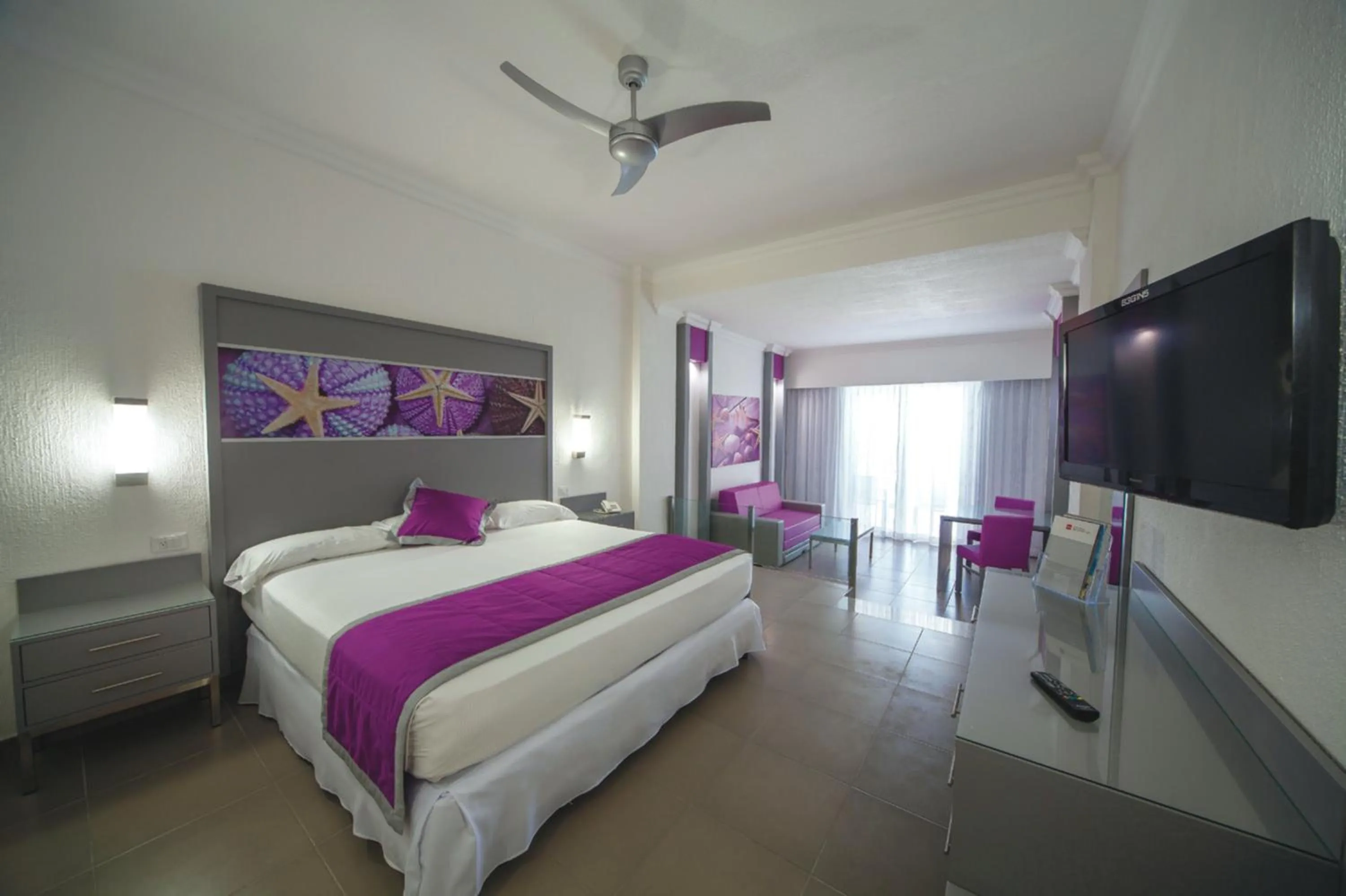 Bed in Riu Cancun - Adults Only - All Inclusive