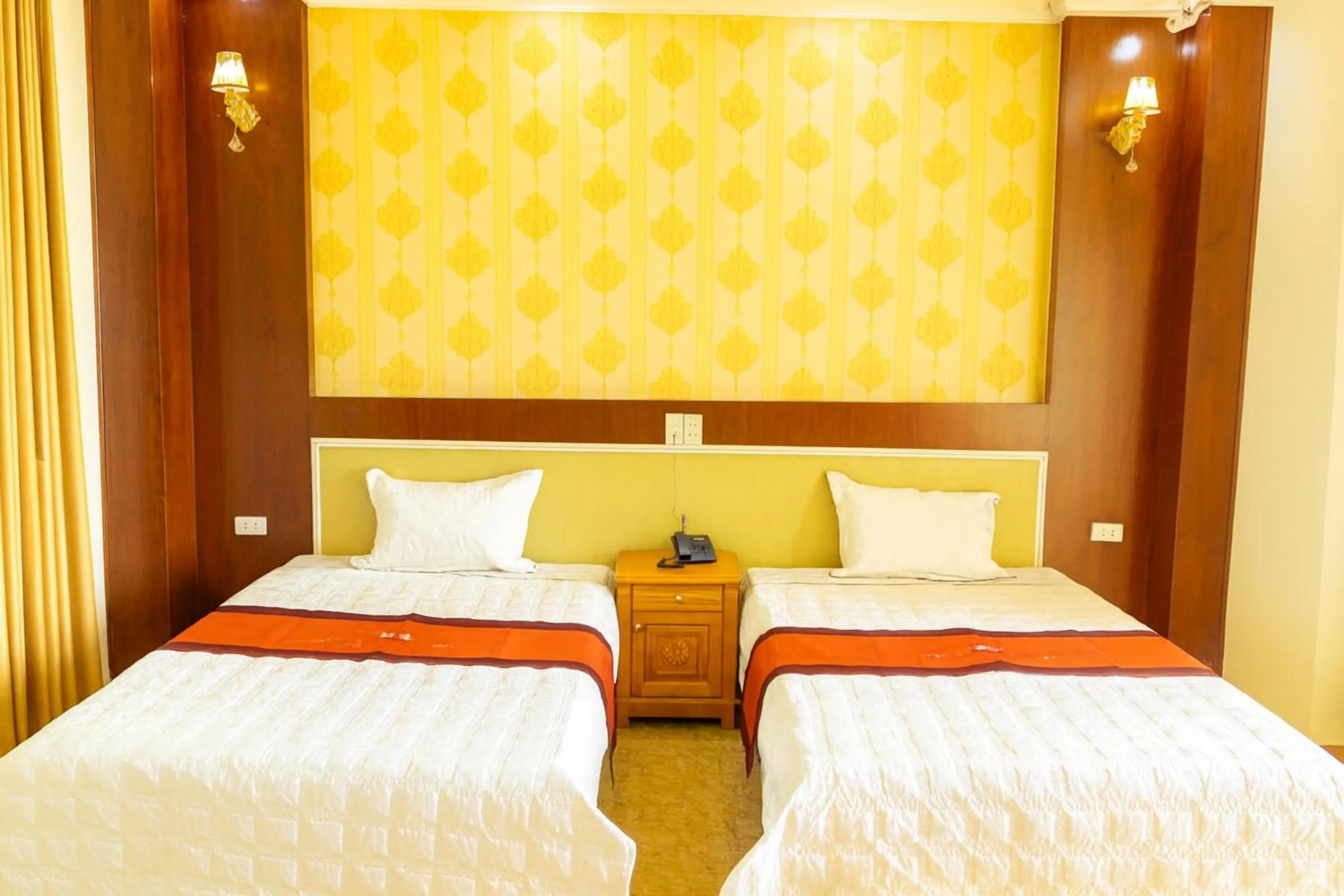 Bed in An Khang Hotel