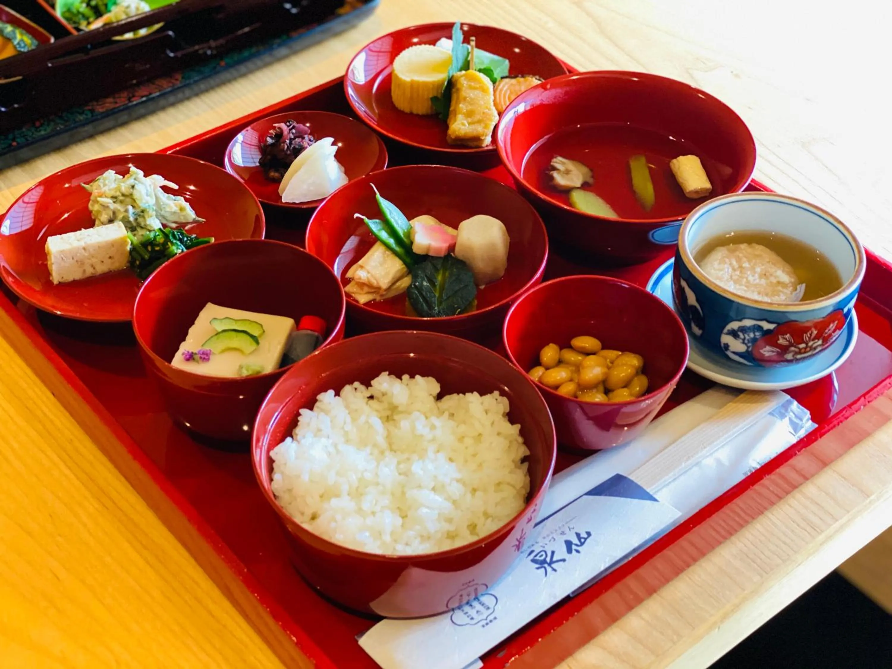 Food in CAMPTON Higashiyama Roku