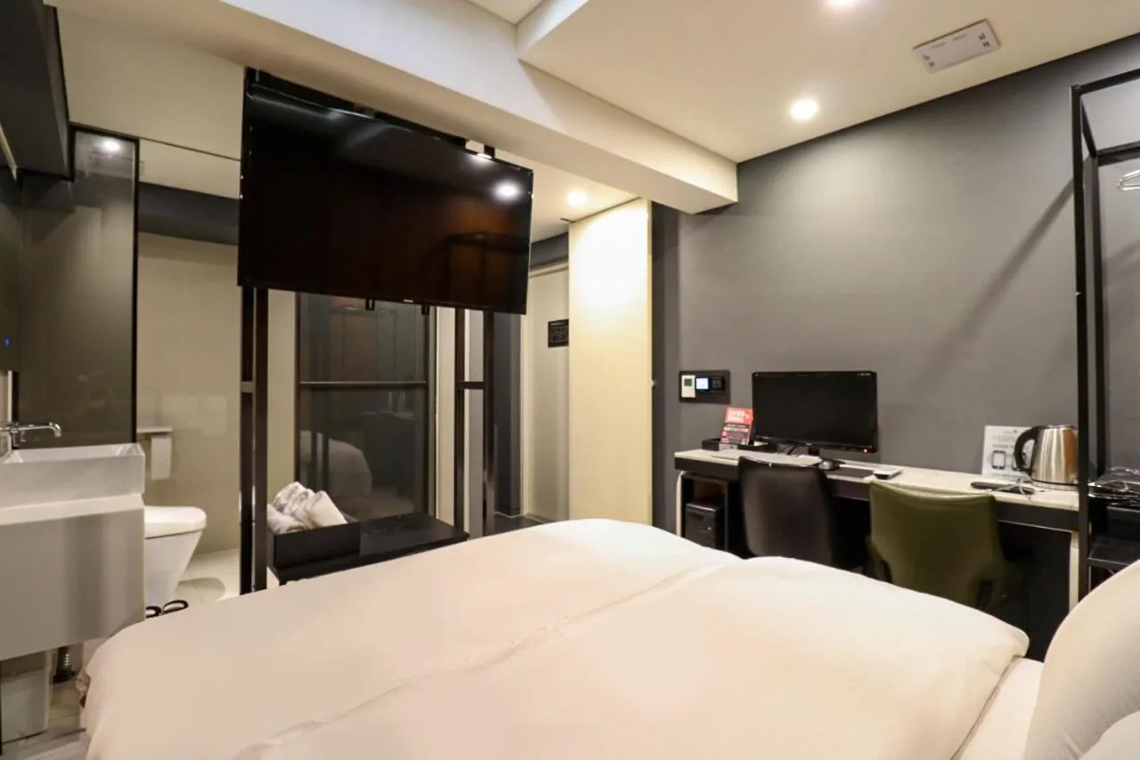 Bed in Shinchon Wol Hotel