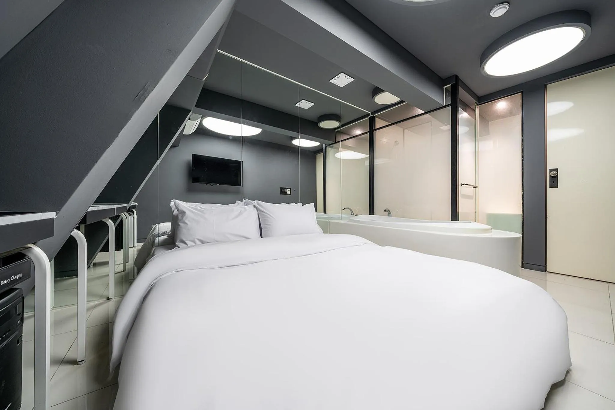 Bed in Shinchon Wol Hotel