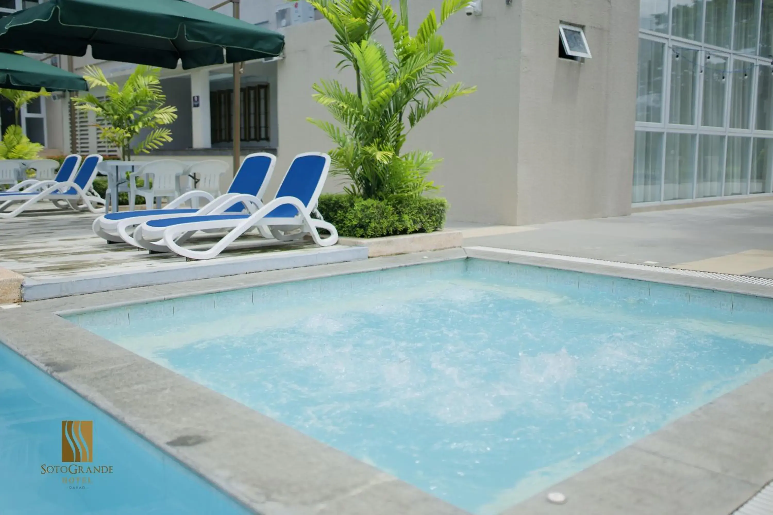 Swimming pool in Sotogrande Davao Hotel Swimming pool in Sotogrande Davao Hotel