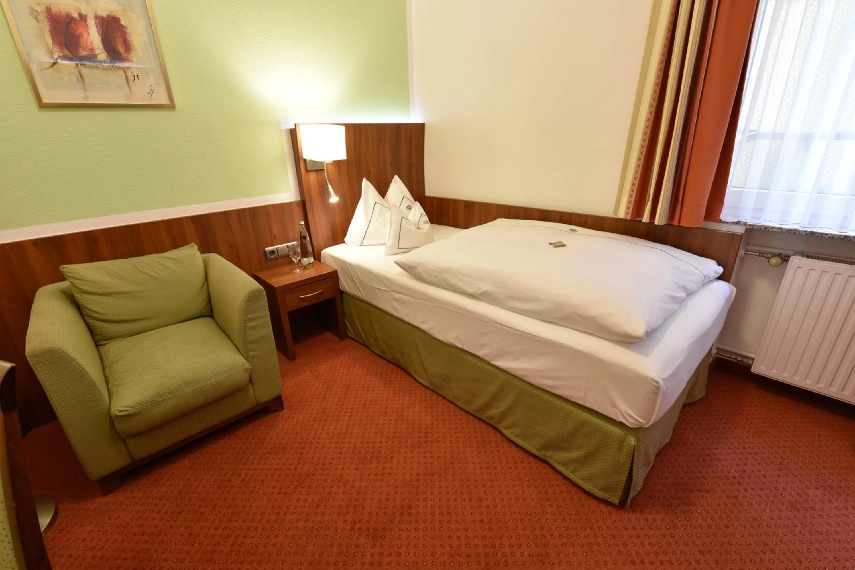 Photo of the whole room, Bed in Hotel Coellner Hof