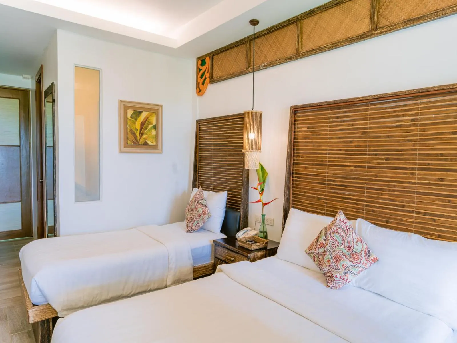 Bed in Damires Hills Farm and Spa Resort