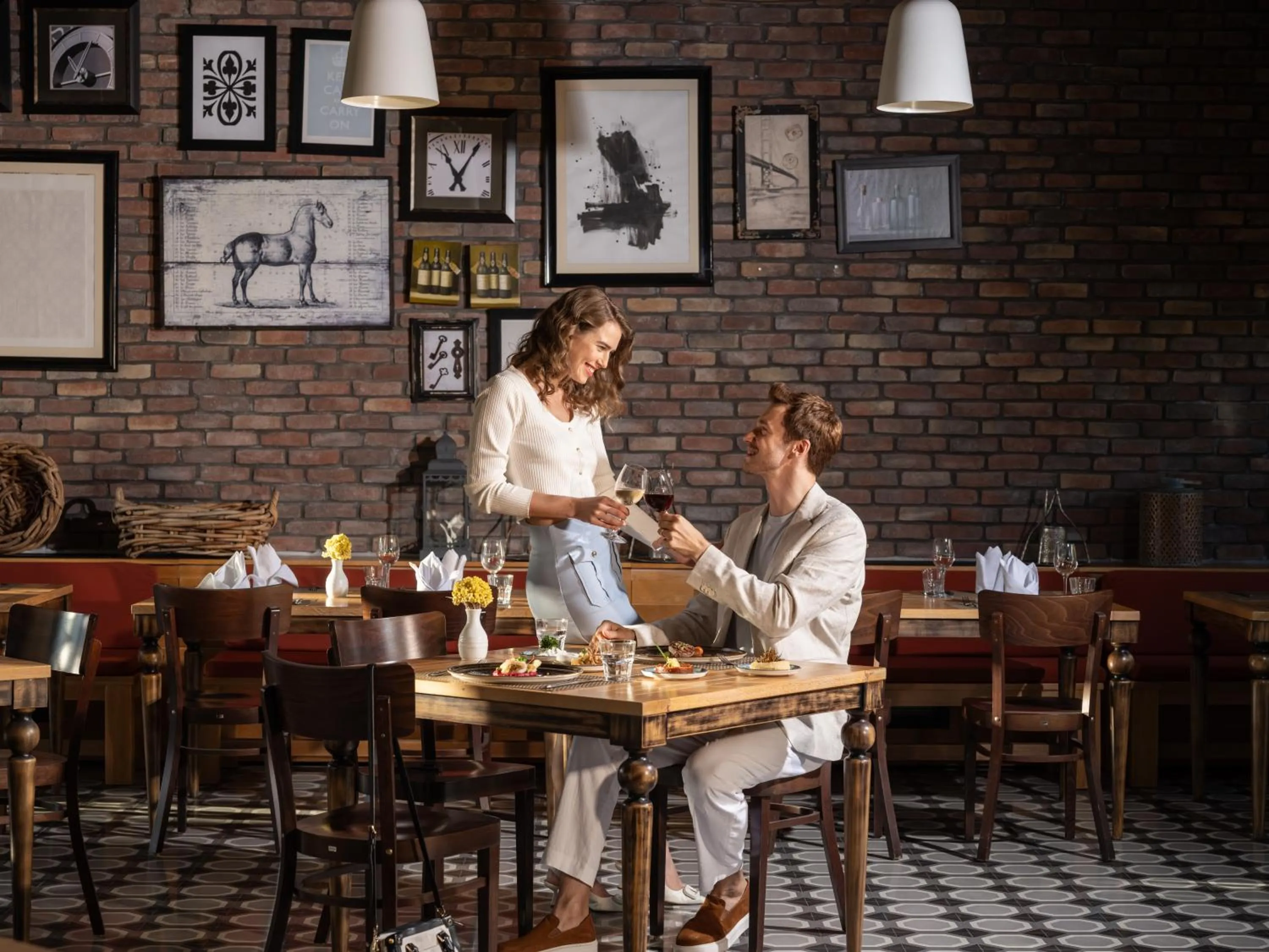 Restaurant/places to eat in Barut GOIA