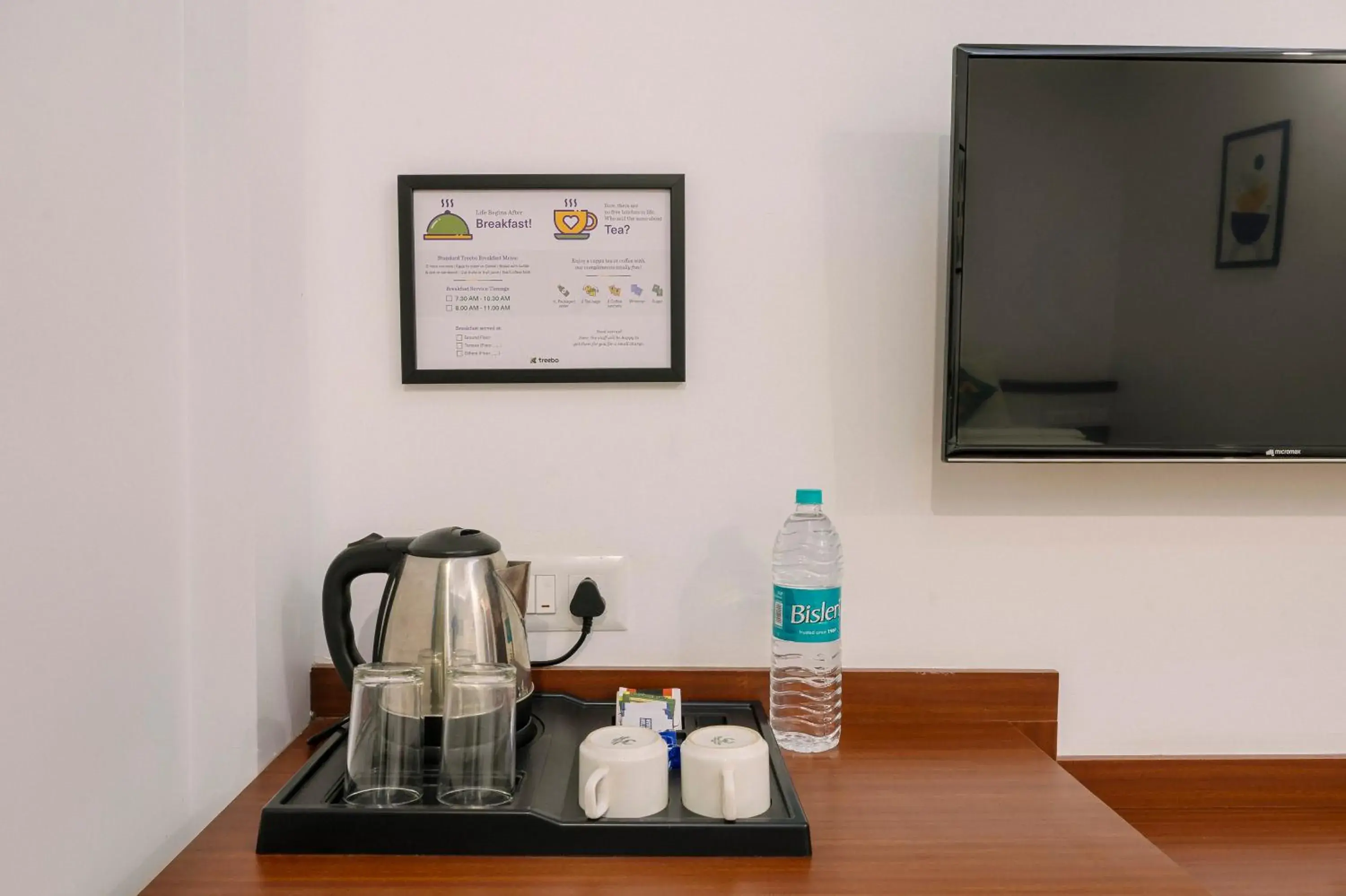 Bedroom in Treebo Wanderlust Residency With Mountain View Bedroom in Treebo Wanderlust Residency With Mountain View