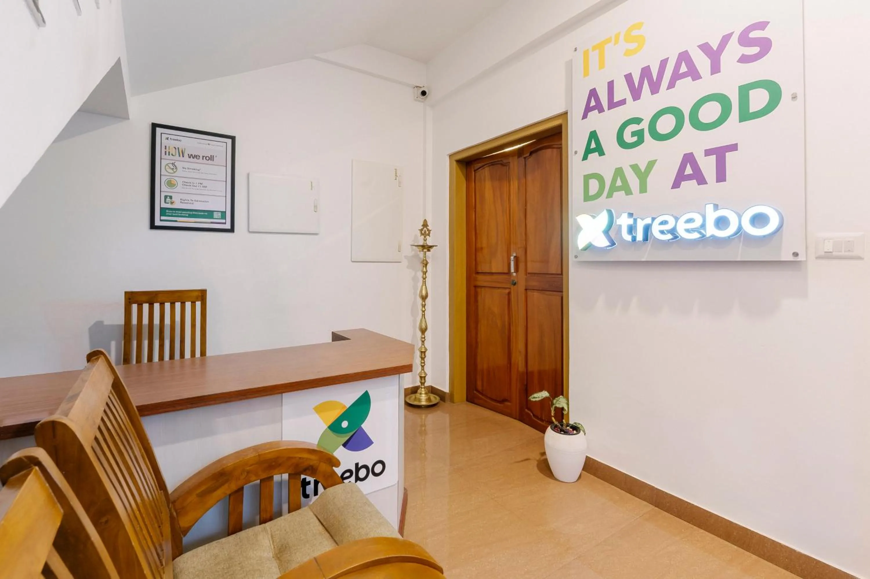 Lobby or reception in Treebo Wanderlust Residency With Mountain View