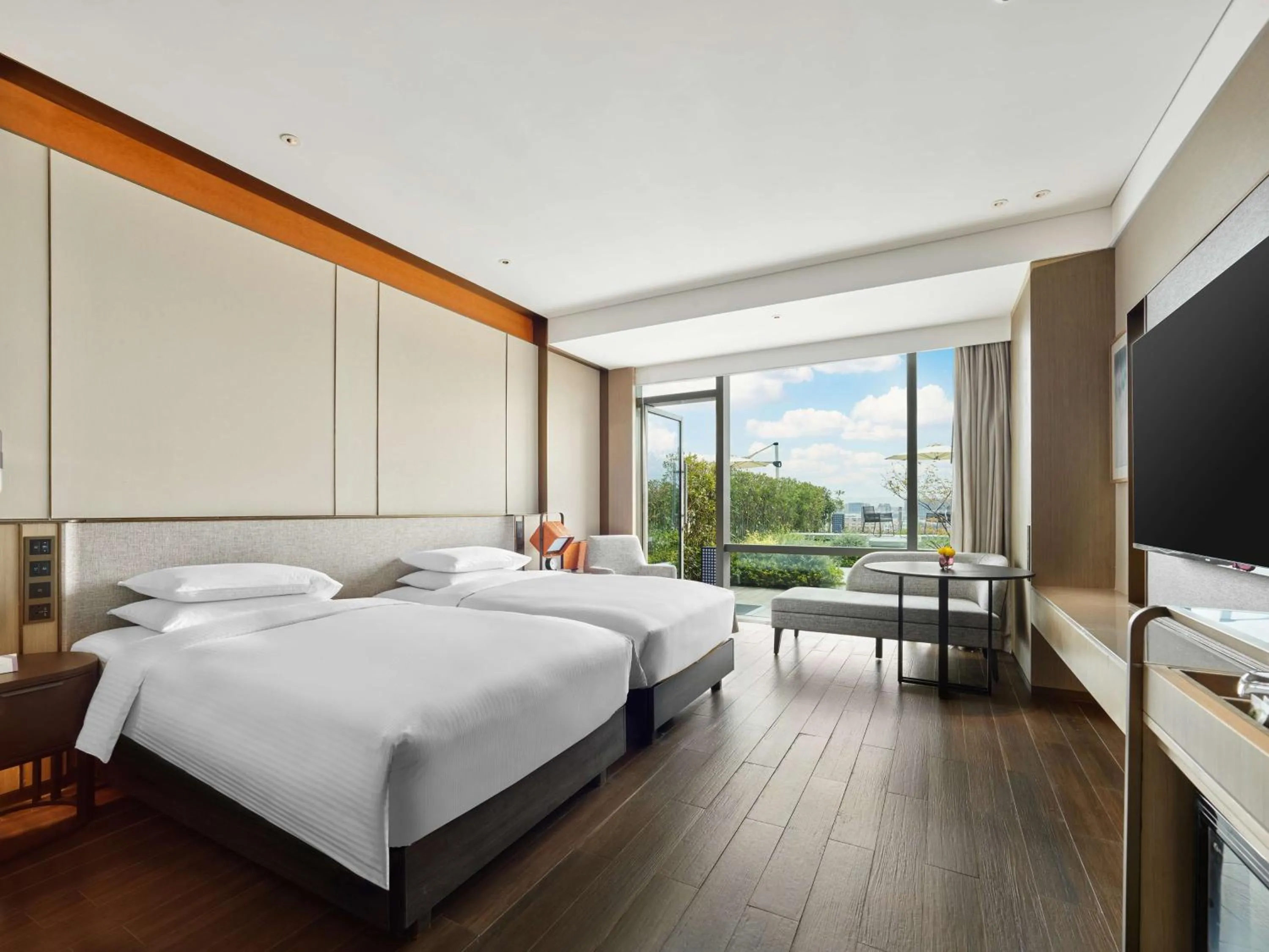 Bedroom, Bed in Hyatt Regency Shanghai Songjiang