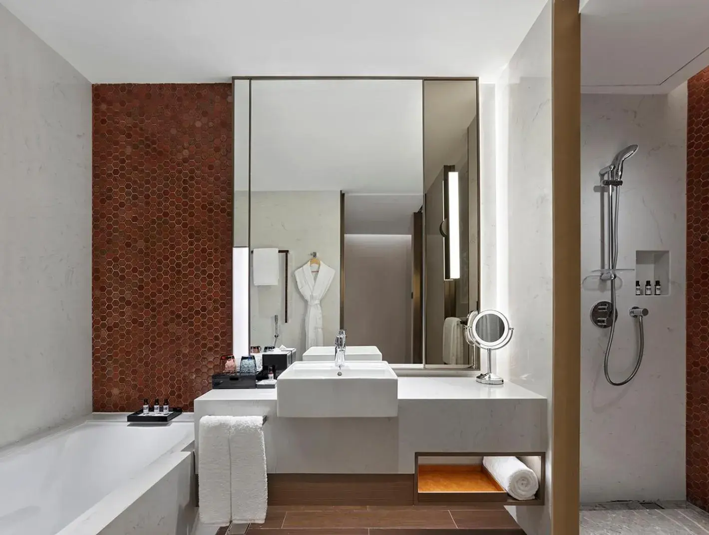 Twin Room With Lake View And Garden Terrace in Hyatt Regency Shanghai Songjiang Twin Room With Lake View And Garden Terrace in Hyatt Regency Shanghai Songjiang