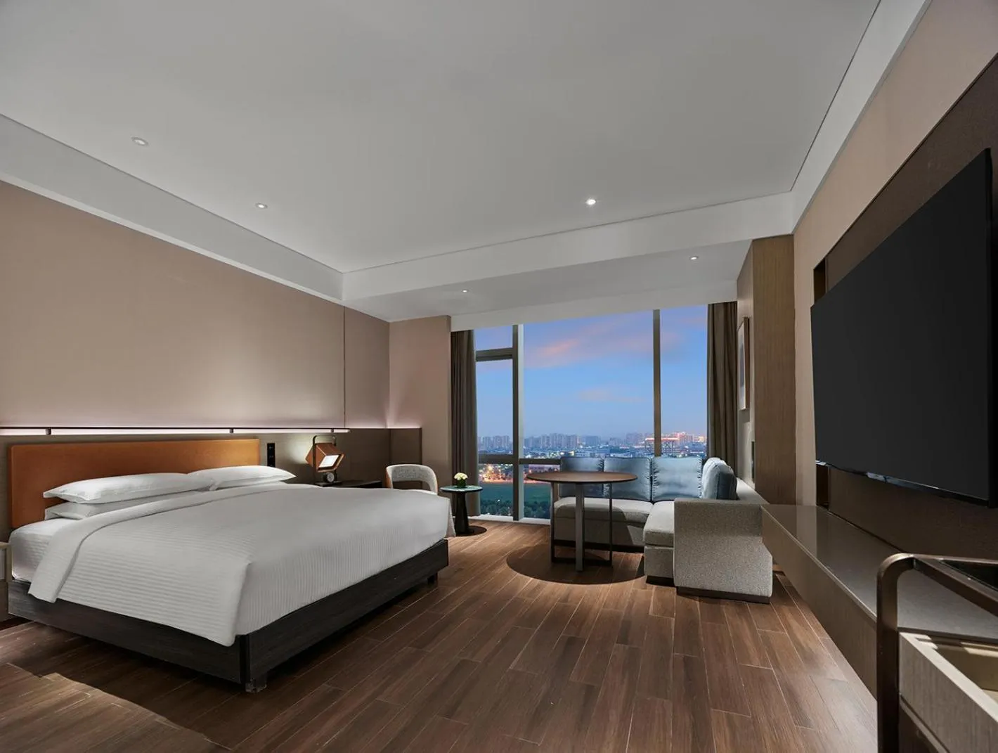 Bedroom, Bed in Hyatt Regency Shanghai Songjiang