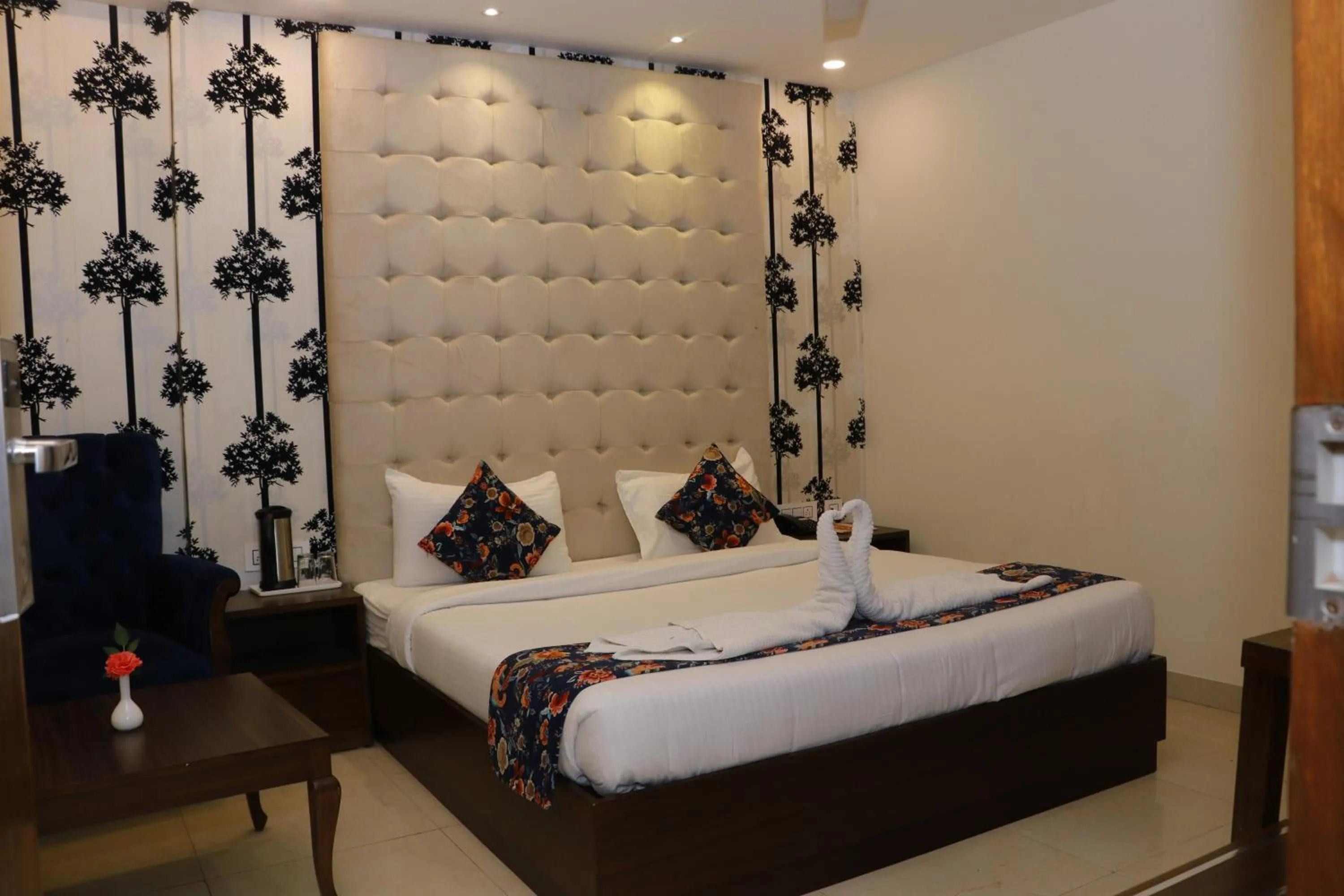 Bedroom, Bed in Hotel S C Residency