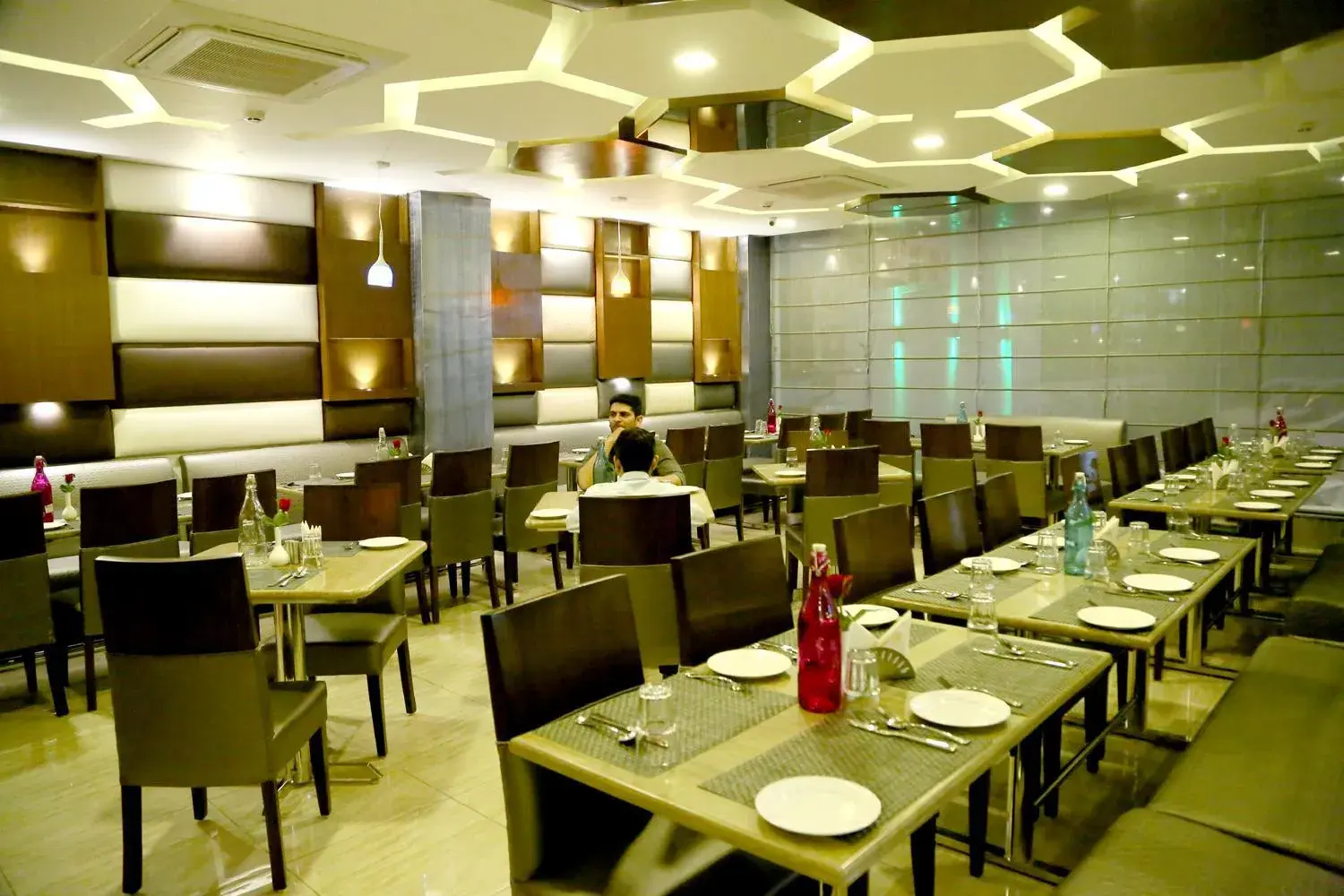 Restaurant/places to eat in Hotel S C Residency Restaurant/places to eat in Hotel S C Residency