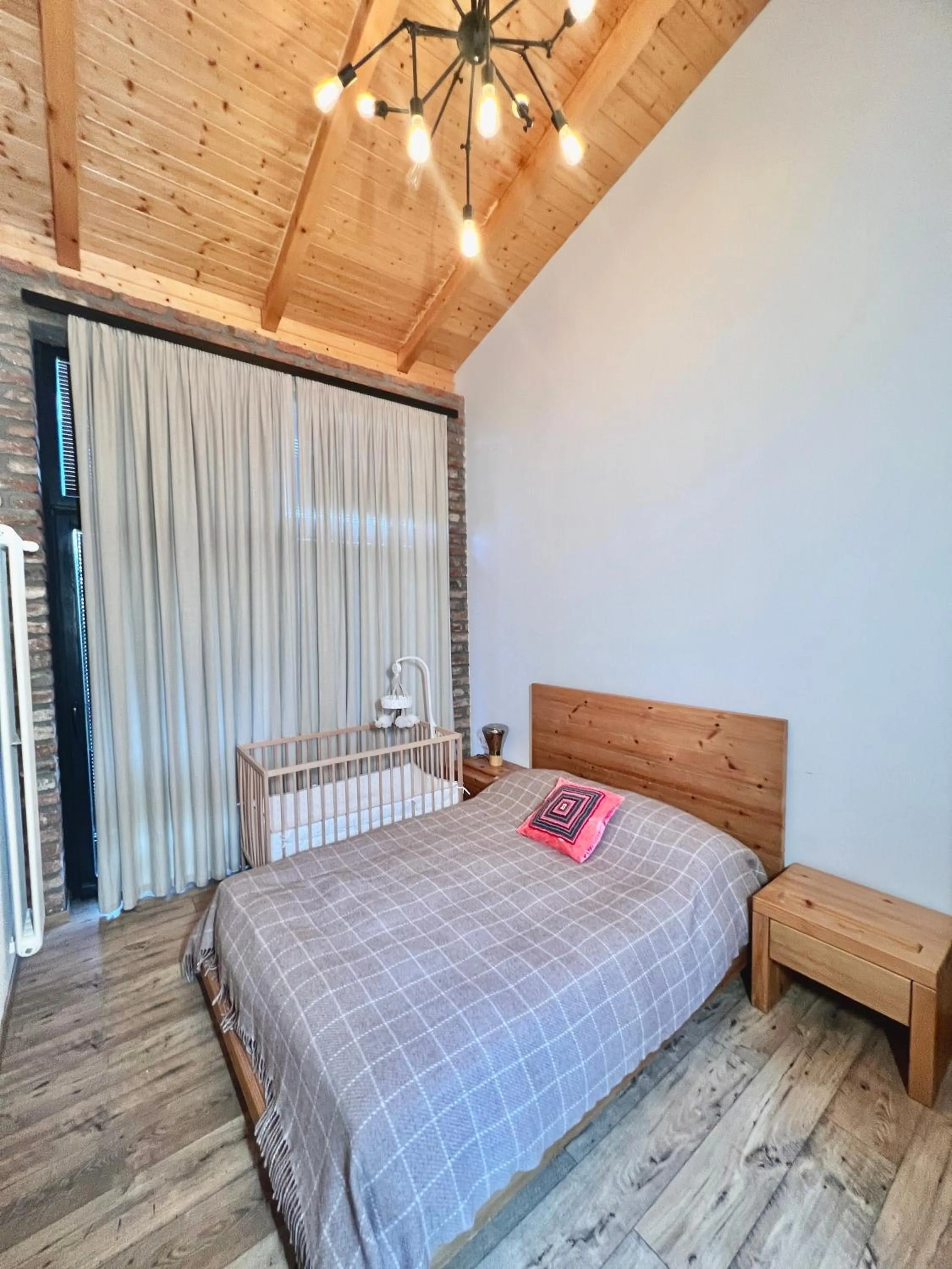 Bedroom, Bed in Chateau Artwine