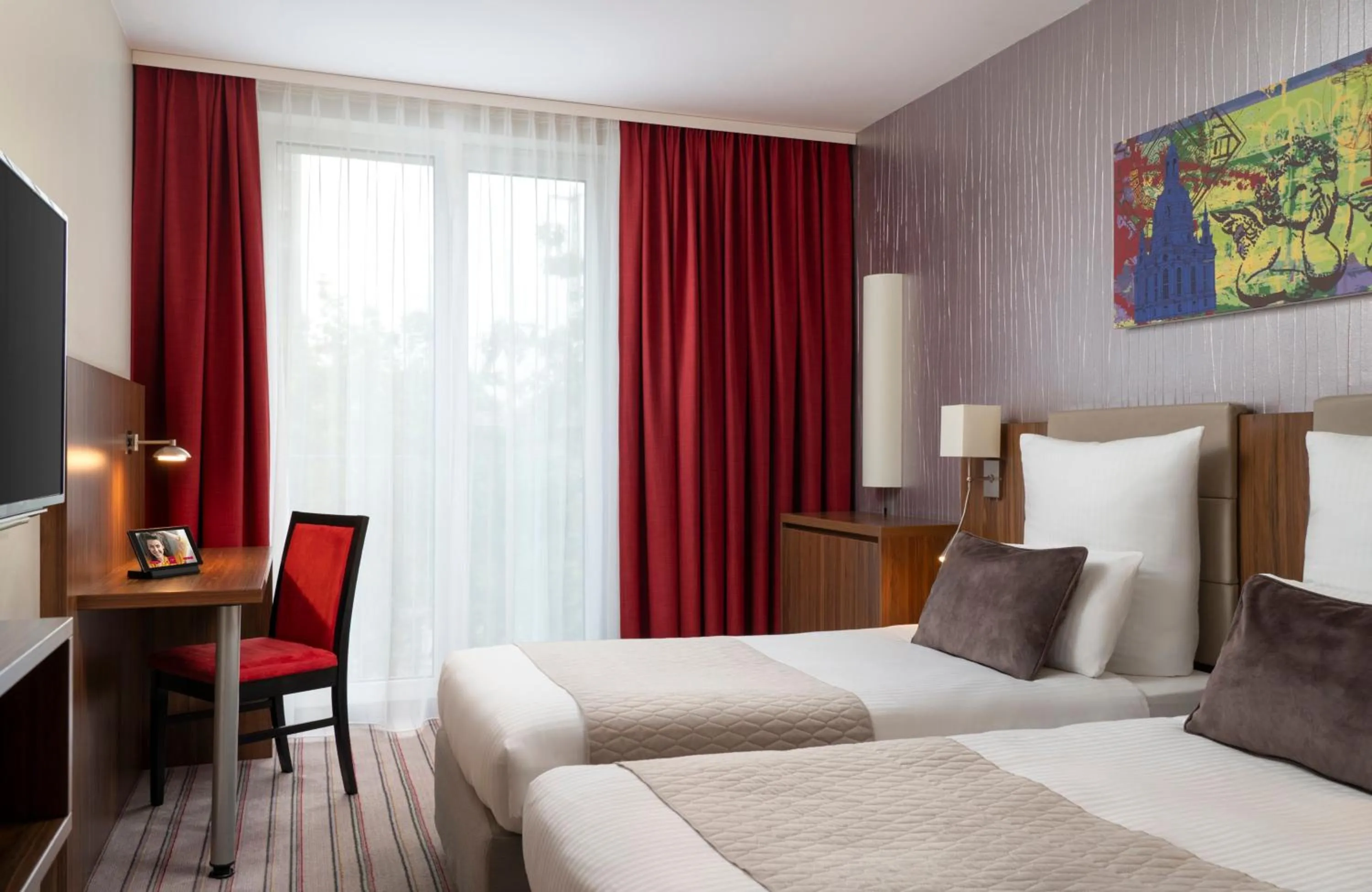 Photo of the whole room, Bed in Leonardo Hotel Dresden Altstadt