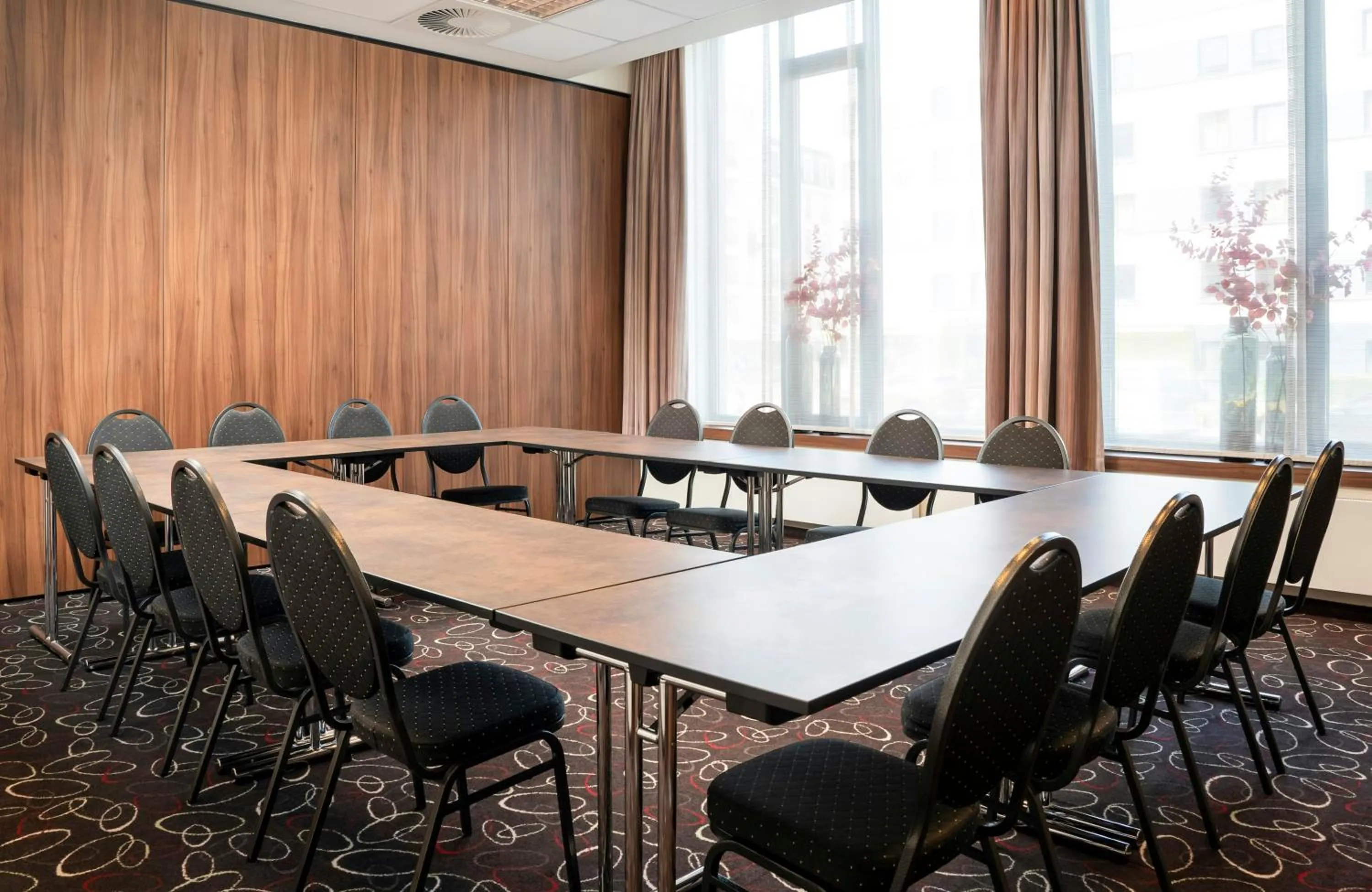 Meeting/conference room in Leonardo Hotel Dresden Altstadt
