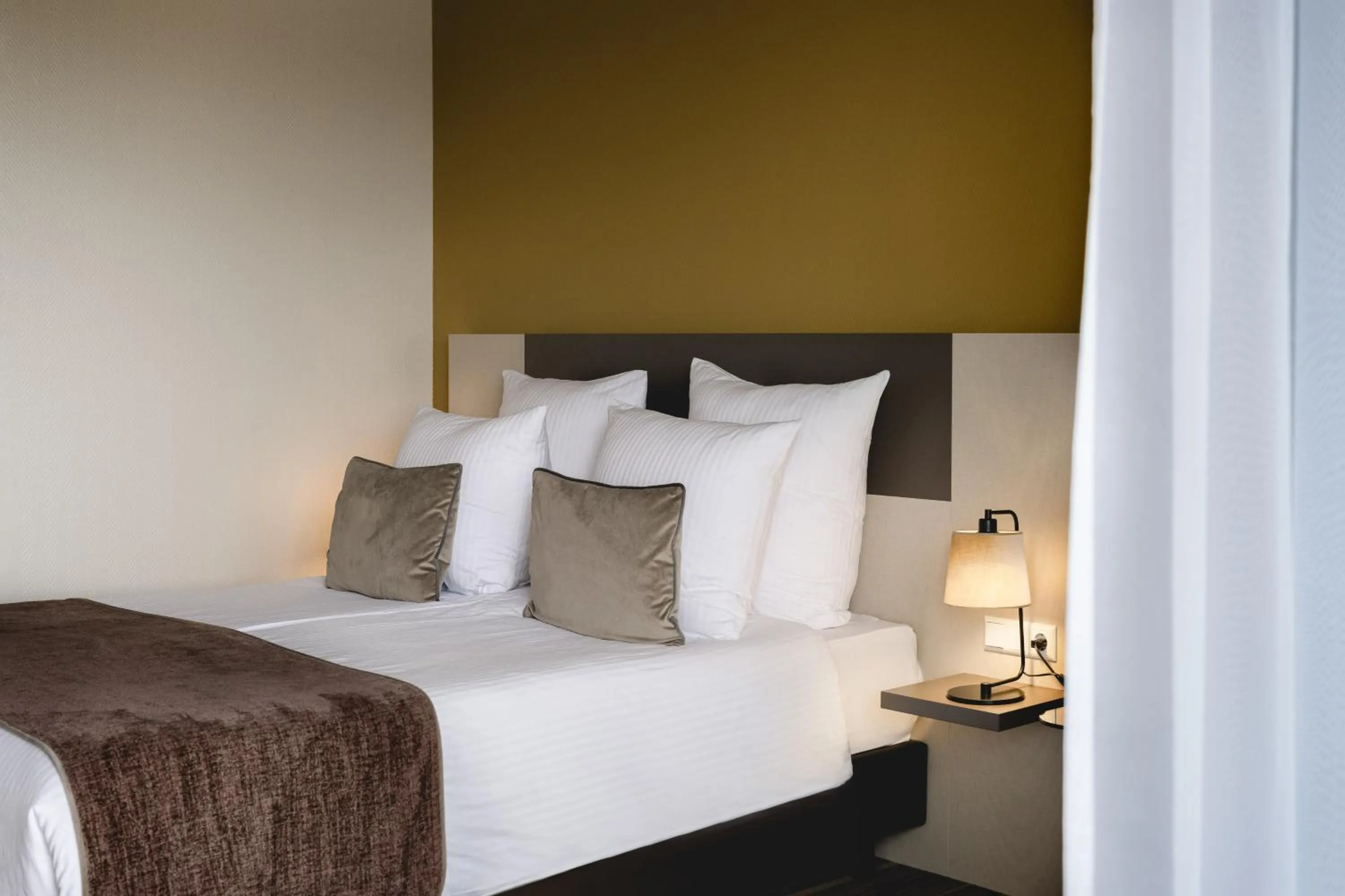 Bed in Leonardo Hotel Heidelberg City Center