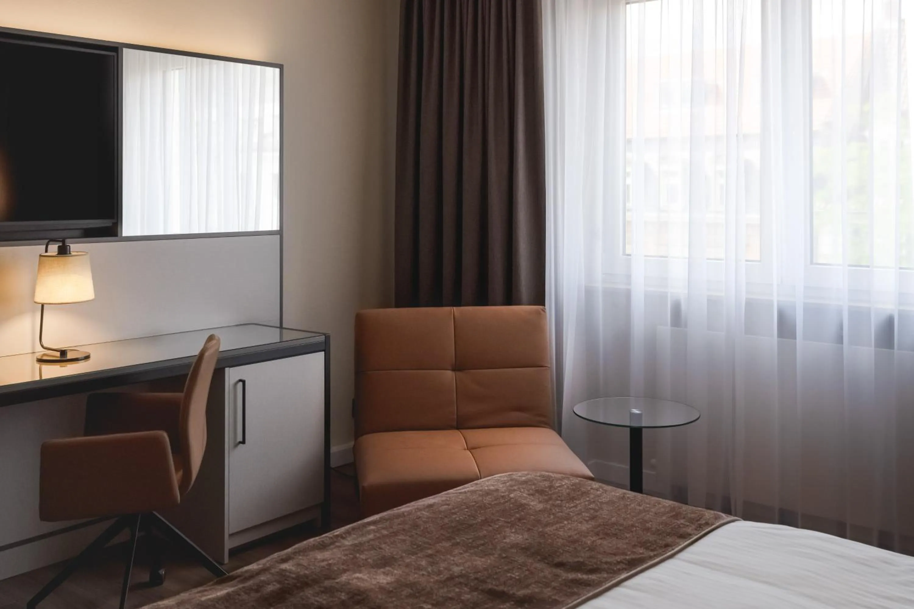 Bed in Leonardo Hotel Heidelberg City Center