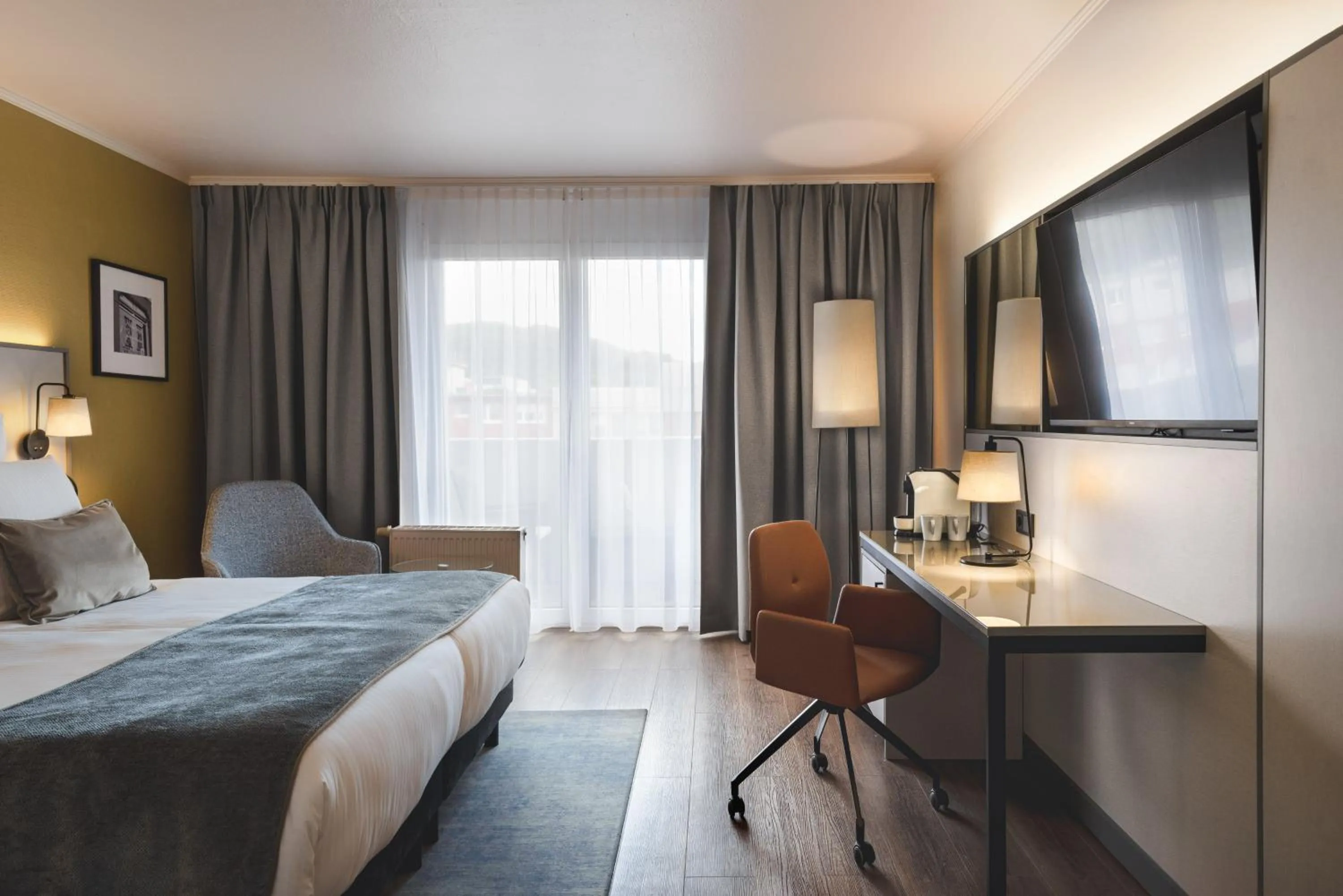 Activities, Bed in Leonardo Hotel Heidelberg City Center