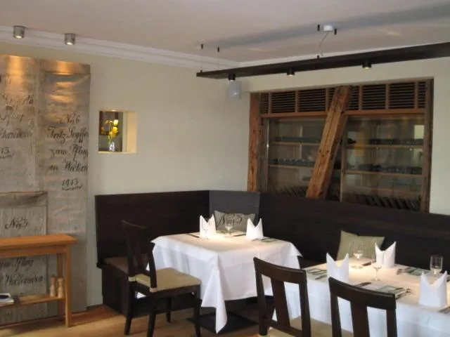 Restaurant/places to eat in Rebers Pflug