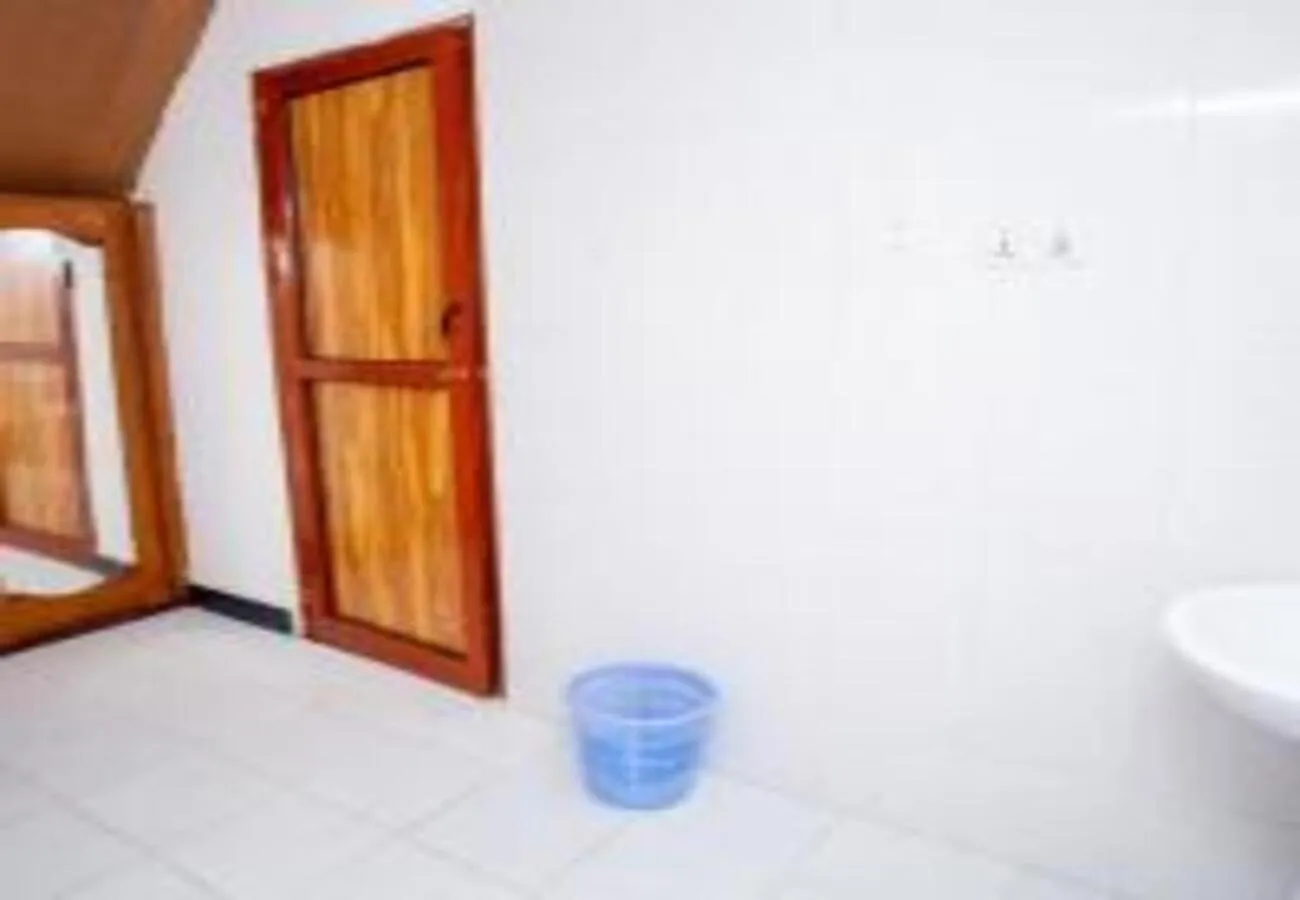 Shower in Utulivu Bungalow