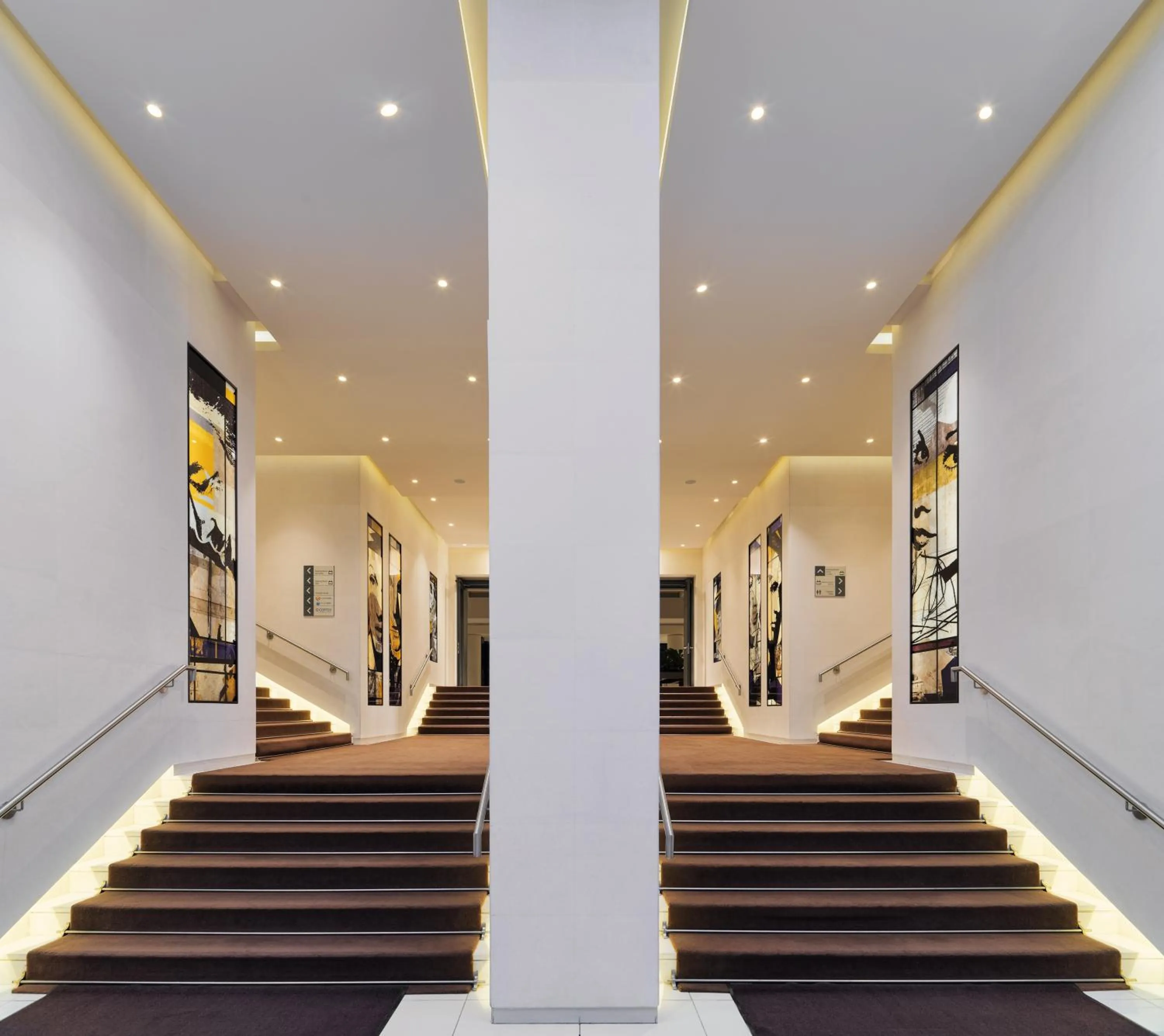 Facade/entrance in H10 Ku'Damm Lofts