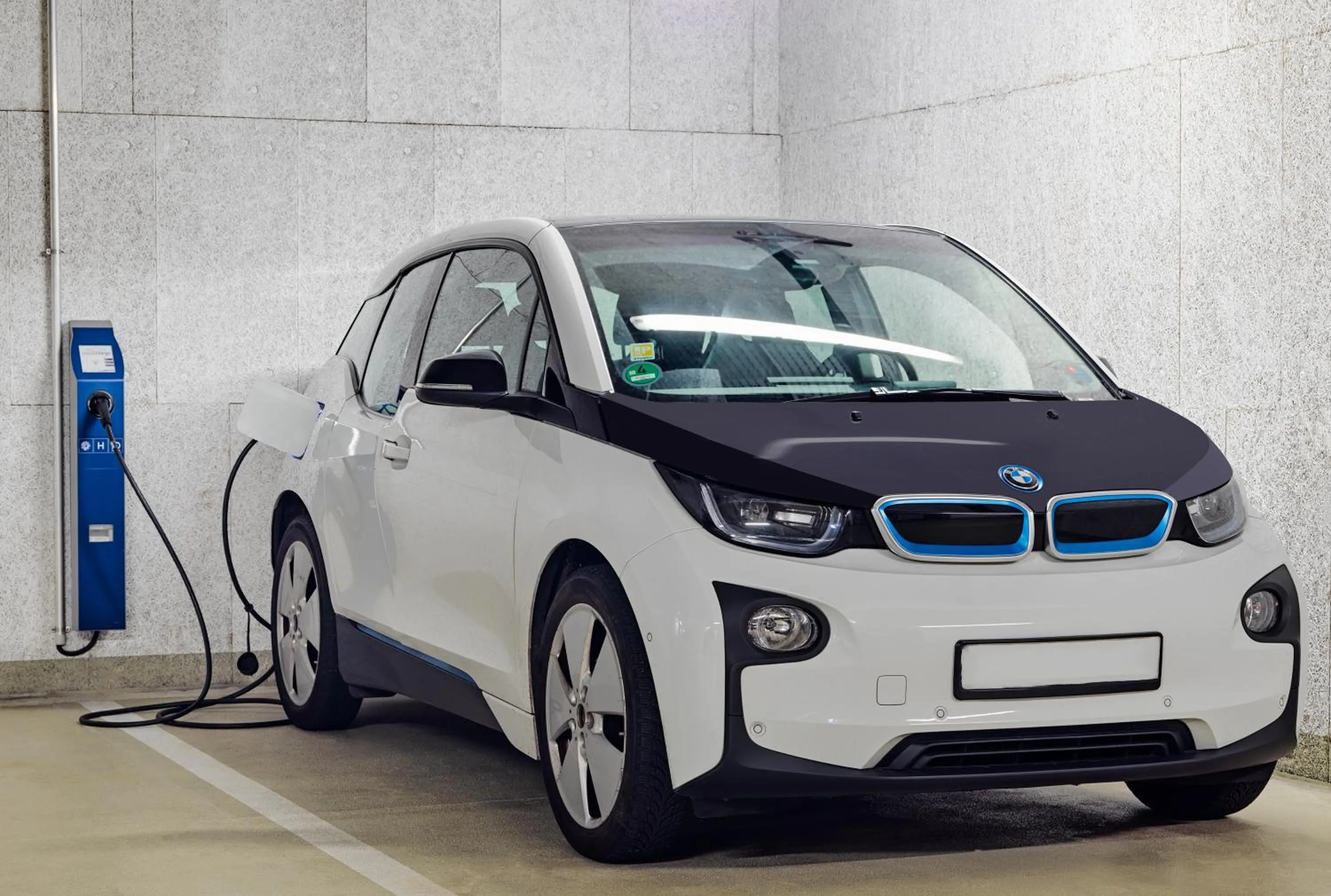 Parking in H10 Ku'Damm Lofts