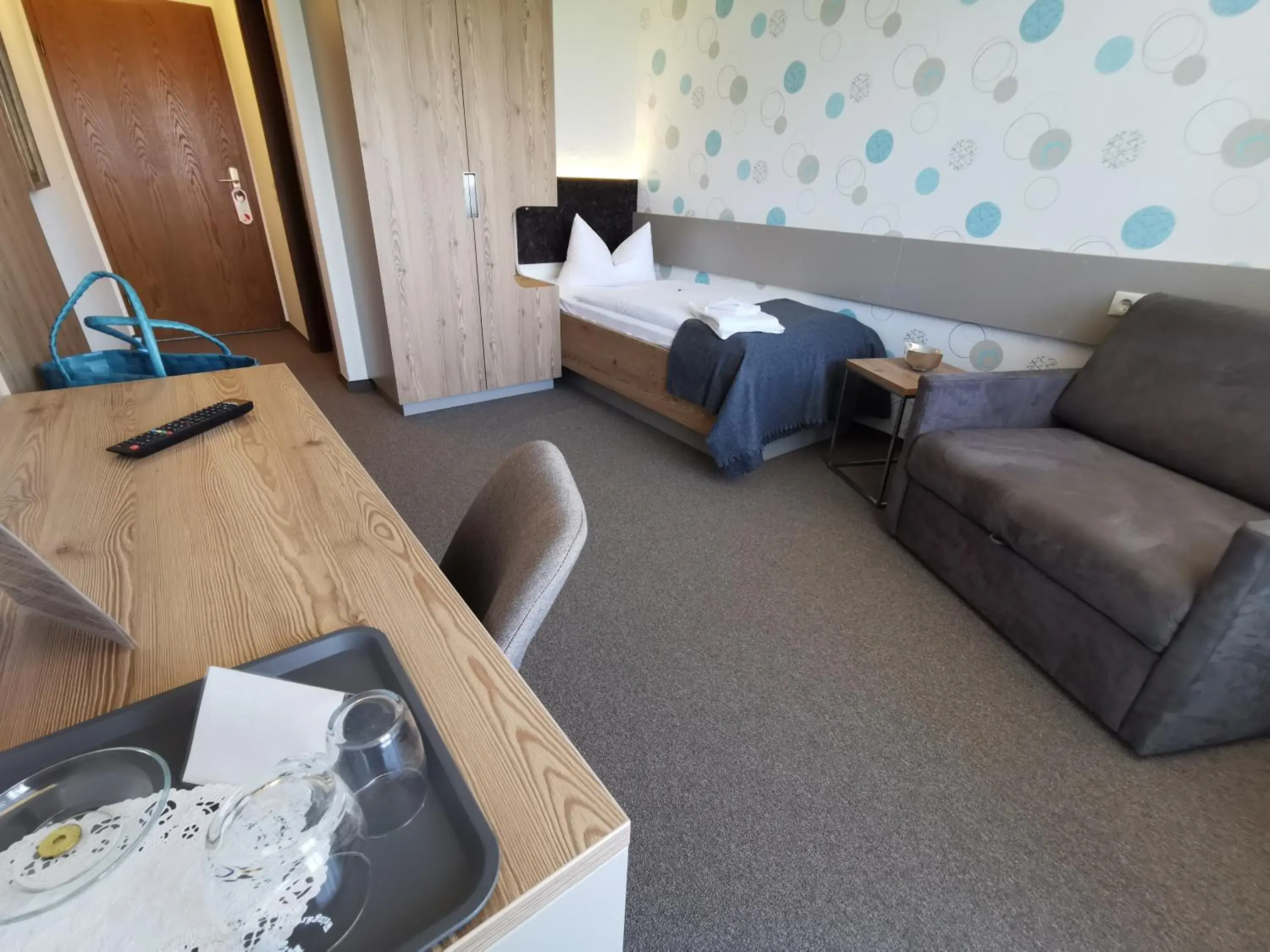 Einzelzimmer mit Zustellbett in Hotel Allgäu Garni Einzelzimmer mit Zustellbett in Hotel Allgäu Garni