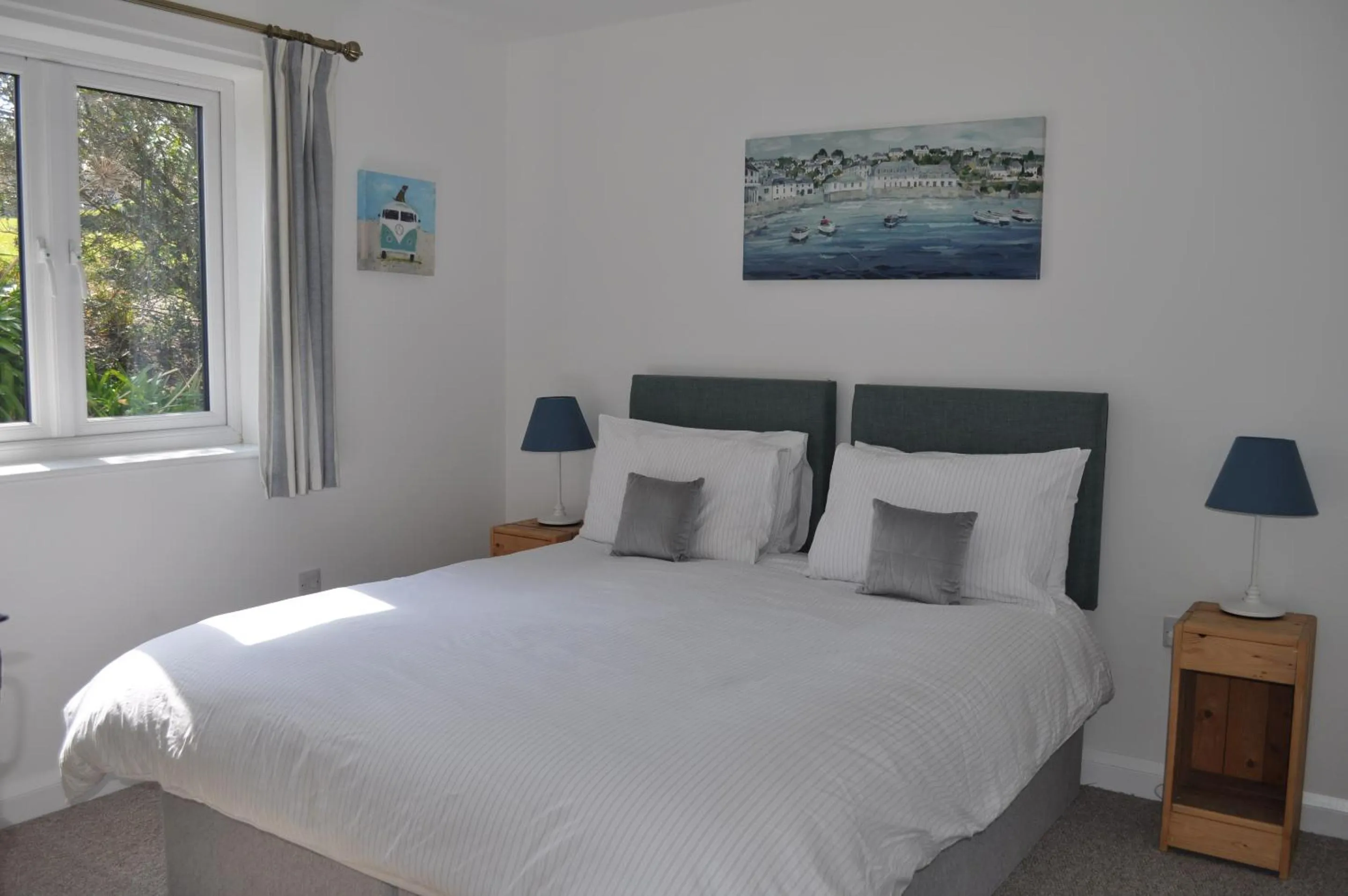 Bedroom, Bed in Morley's