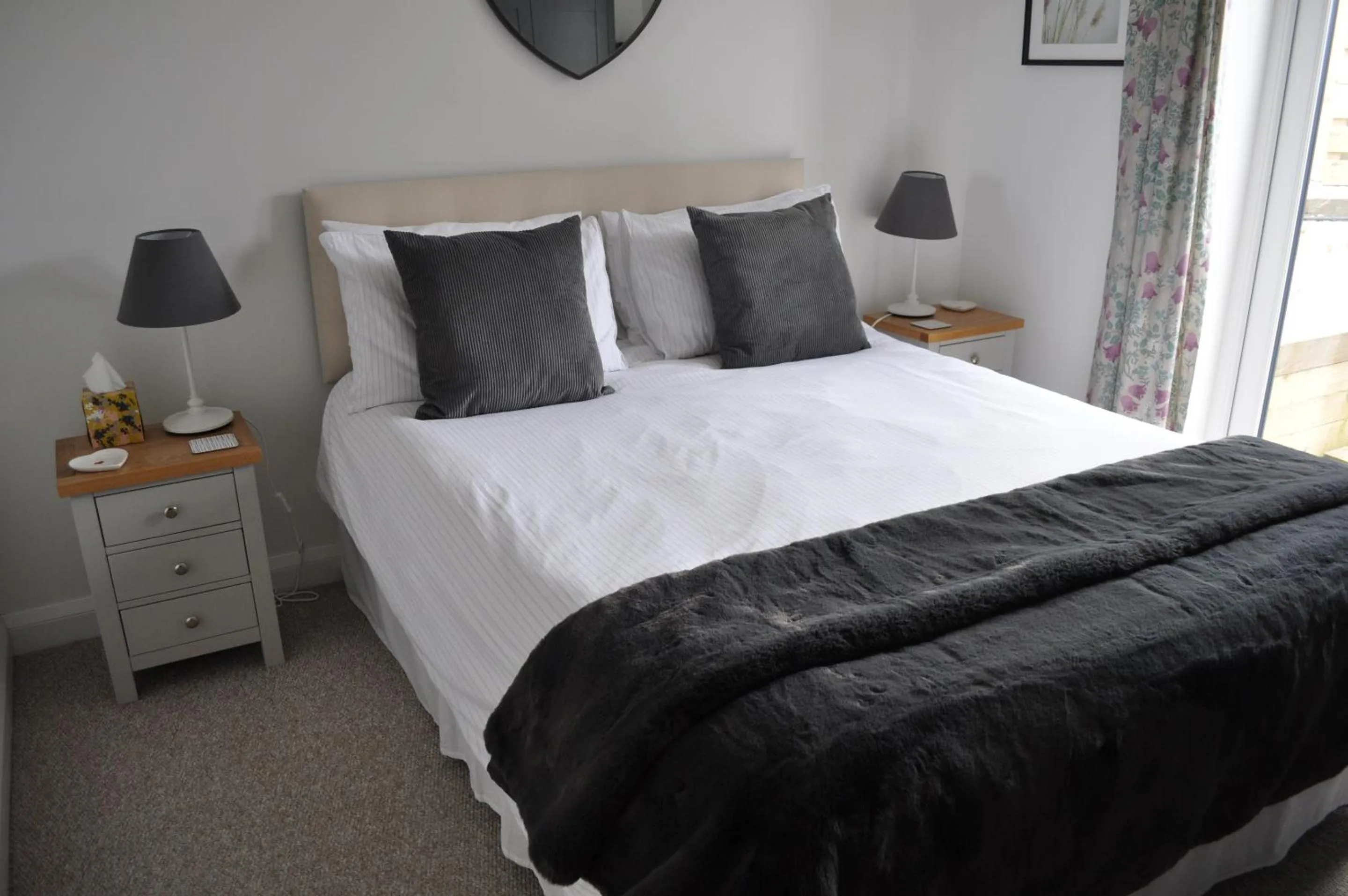 Bedroom, Bed in Morley's