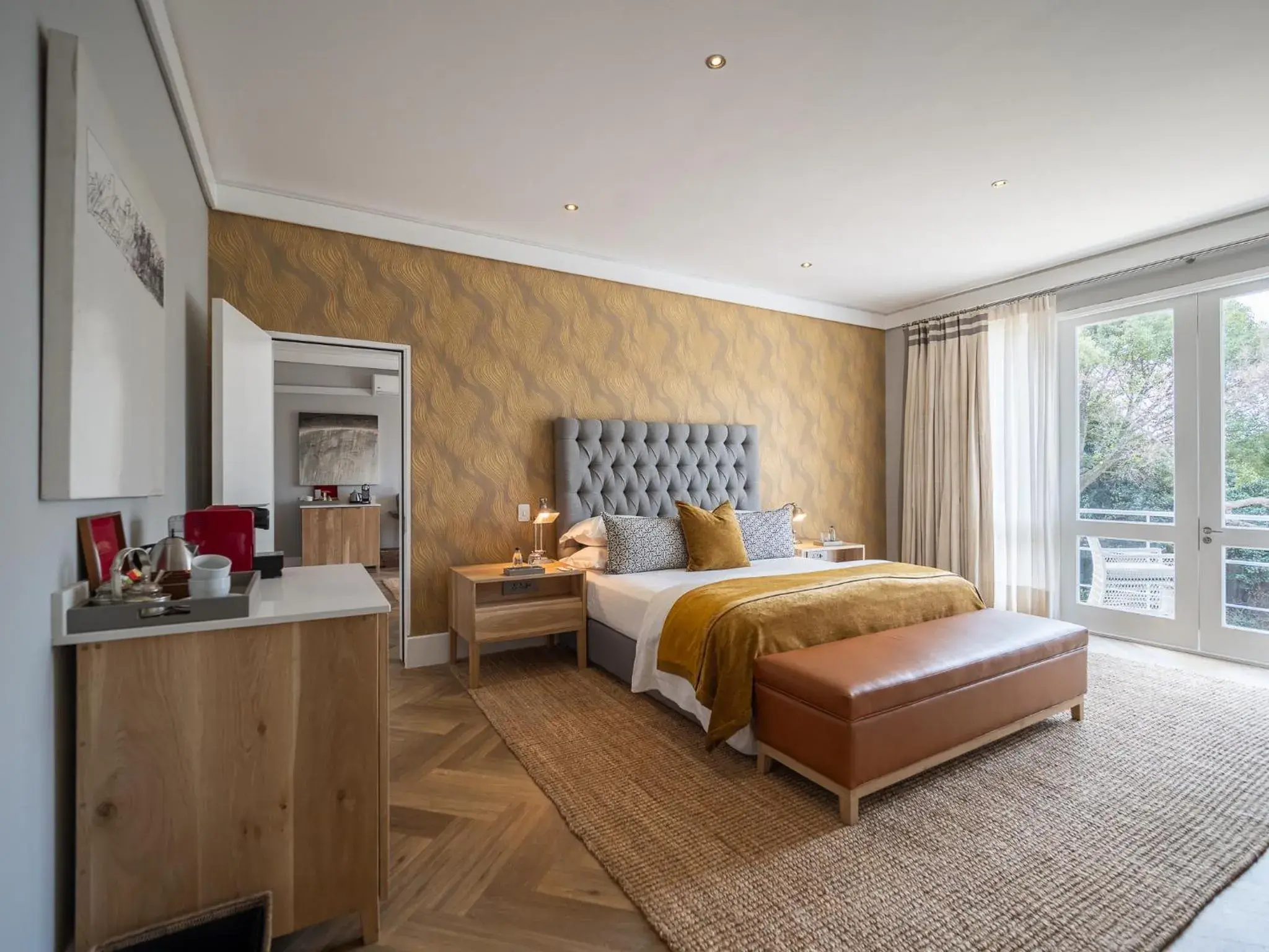 Deluxe Double or Twin Room with Pool View in AtholPlace Hotel & Villa Deluxe Double or Twin Room with Pool View in AtholPlace Hotel & Villa