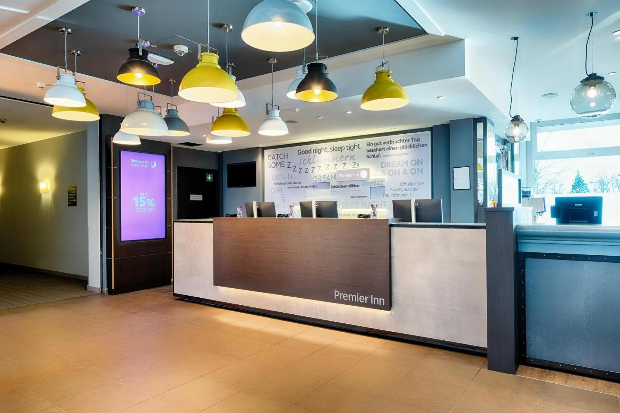 Lobby or reception in Premier Inn München City Ost