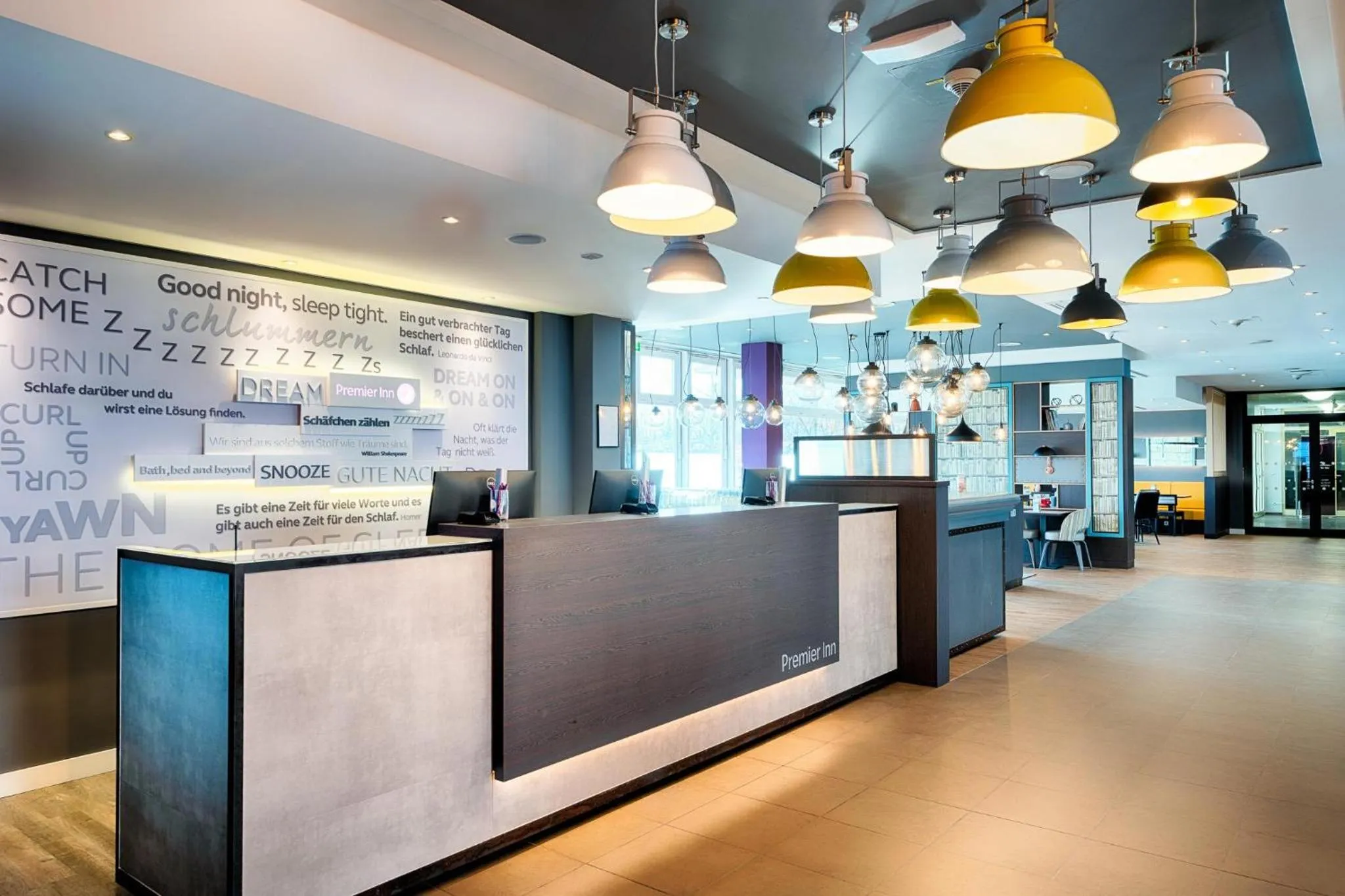 Lobby or reception in Premier Inn München City Ost