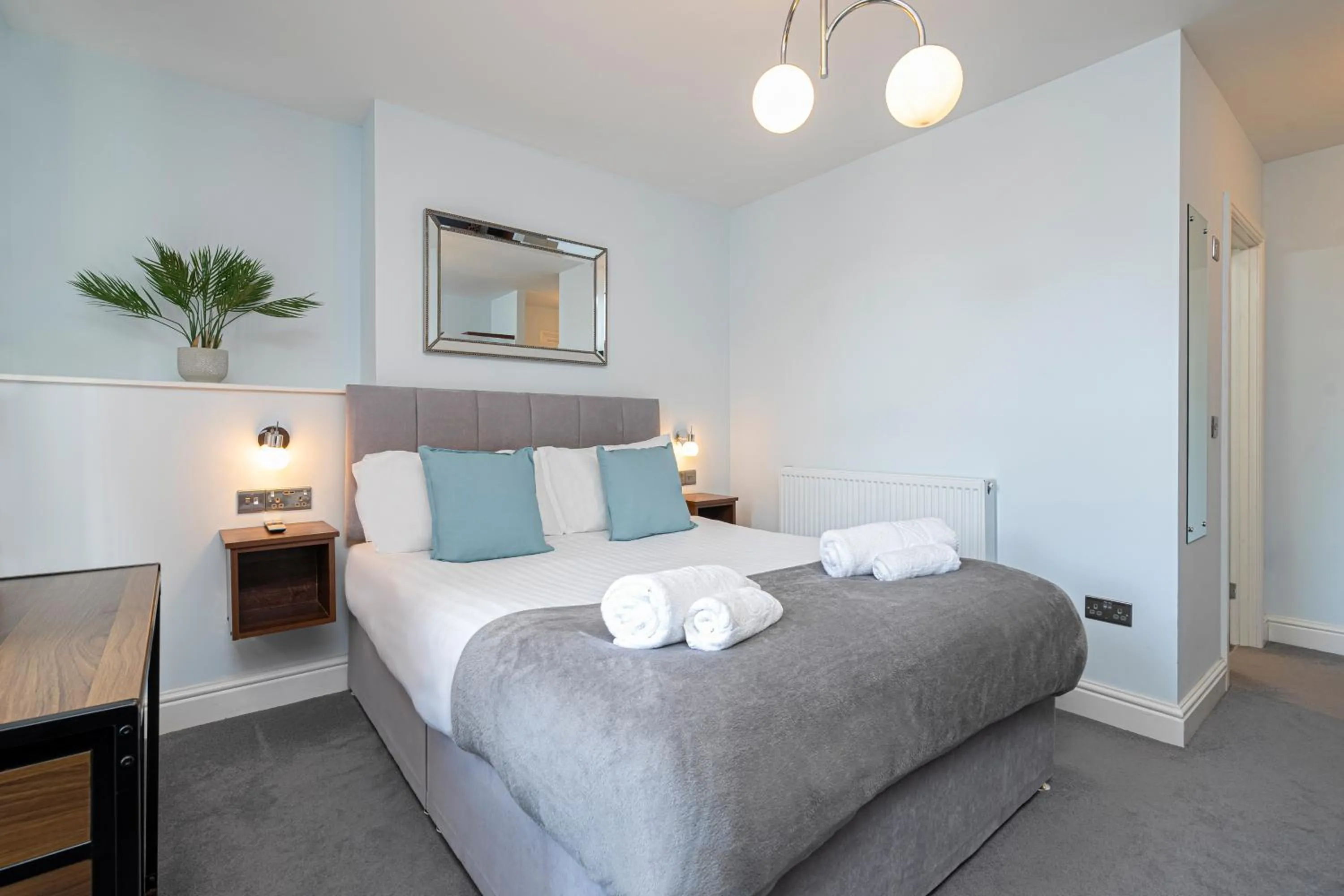 Bed in Ocean Stays by Smart Welcomes