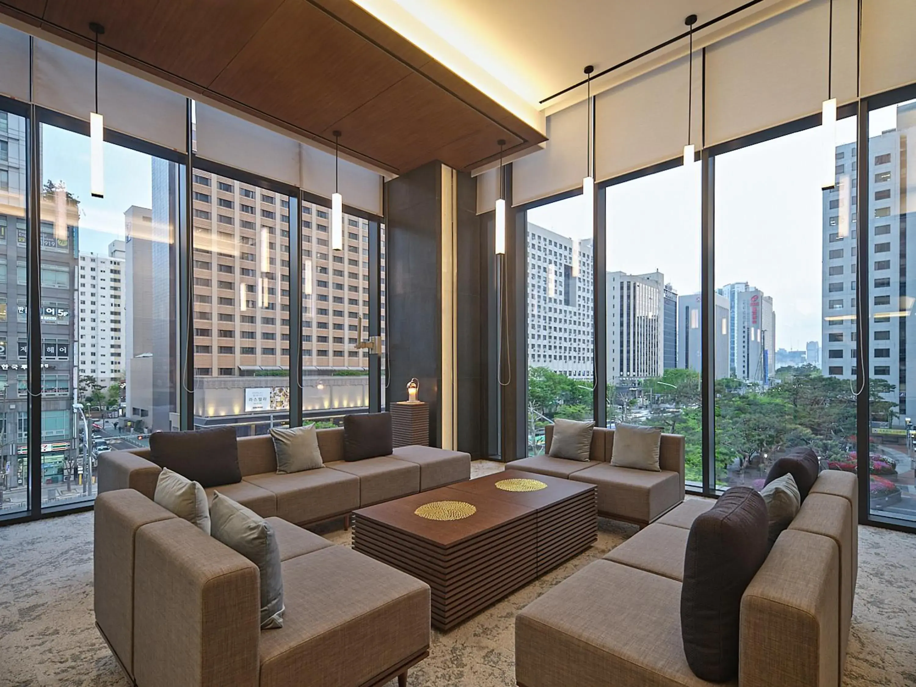 Lobby or reception in Roynet Hotel Seoul Mapo Lobby or reception in Roynet Hotel Seoul Mapo