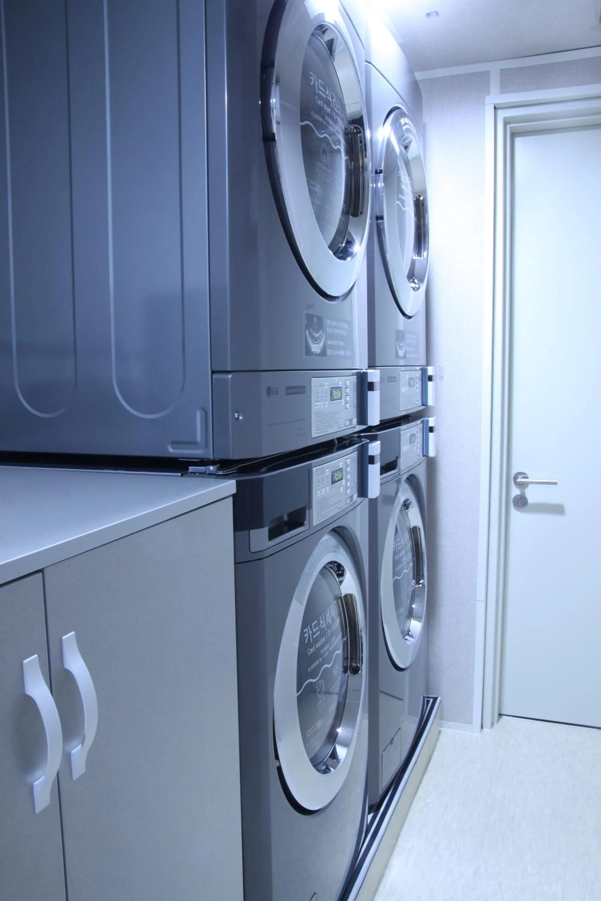 washing machine in Roynet Hotel Seoul Mapo