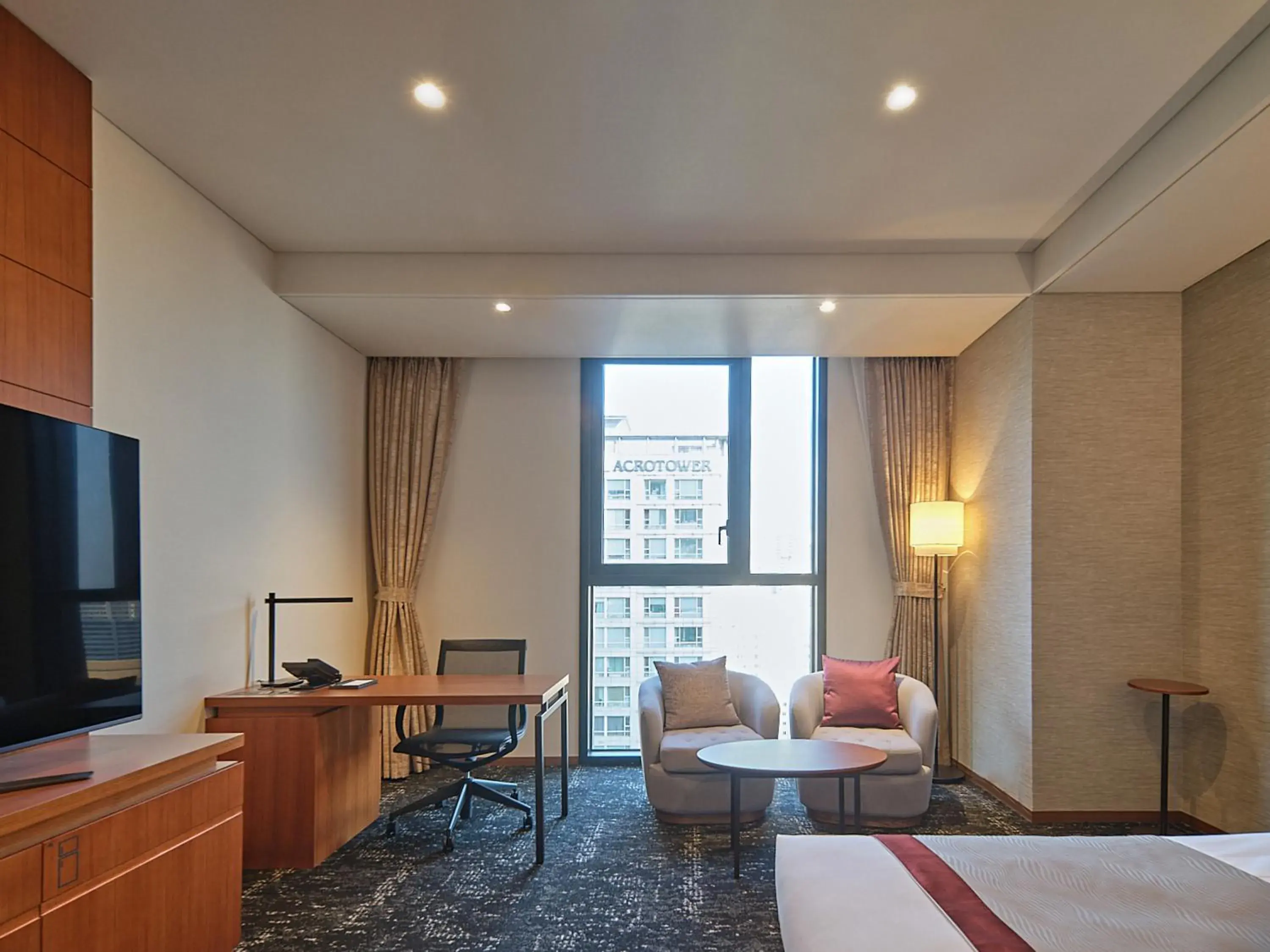 View (from property/room) in Roynet Hotel Seoul Mapo View (from property/room) in Roynet Hotel Seoul Mapo