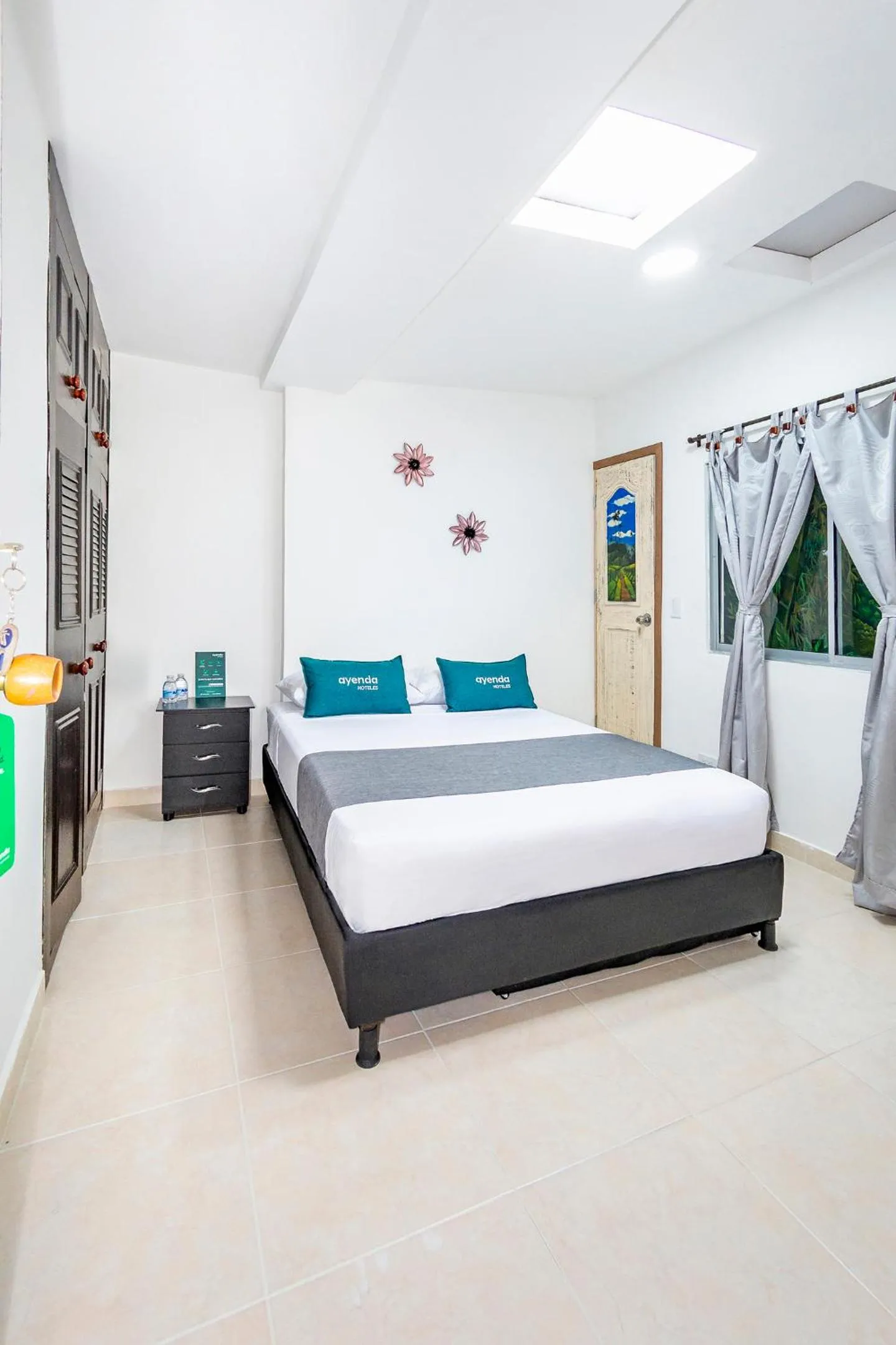 Photo of the whole room, Bed in Ayenda Fundadores 1906