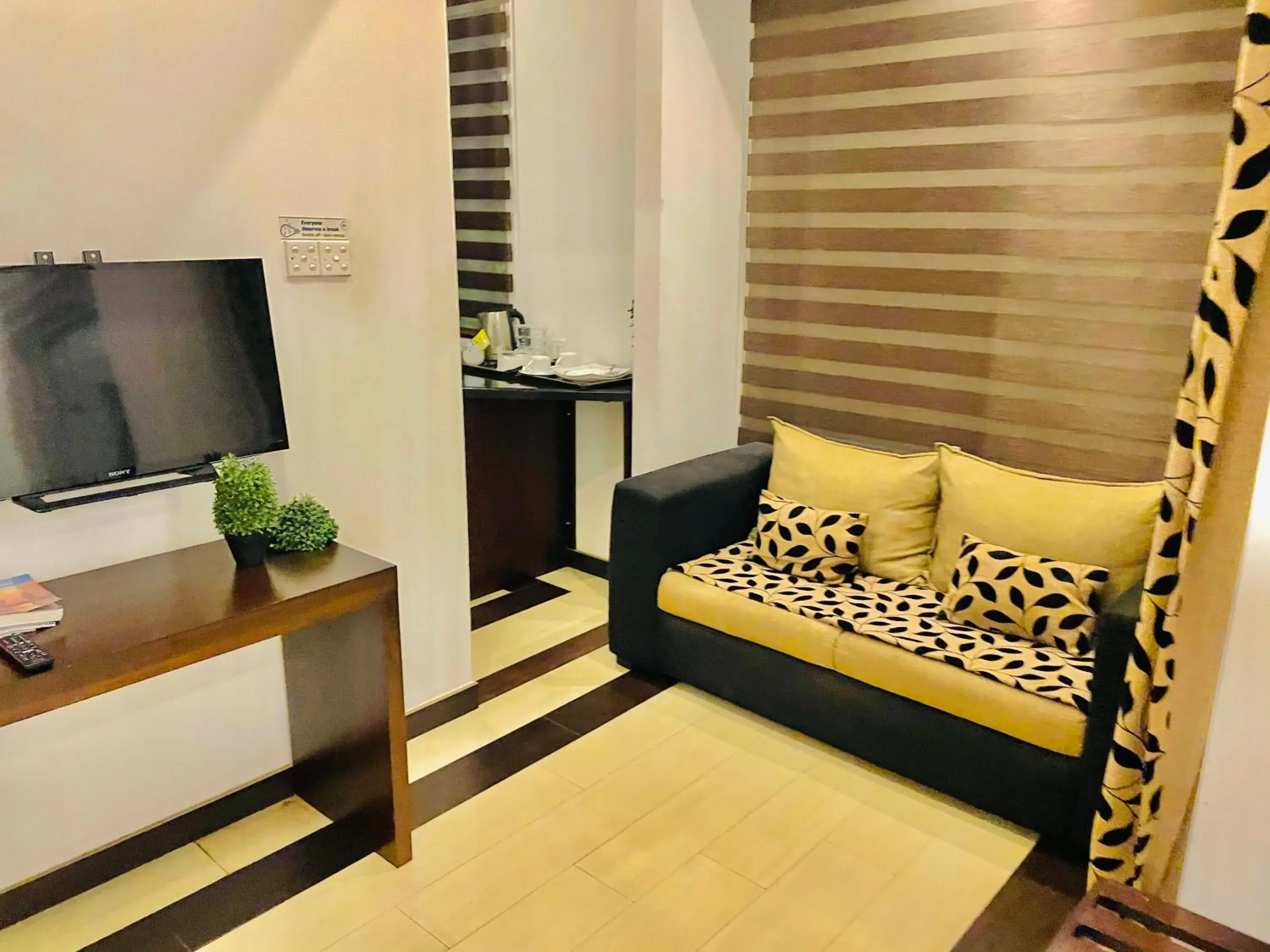 8 Plus Motels 8 Plus Motels