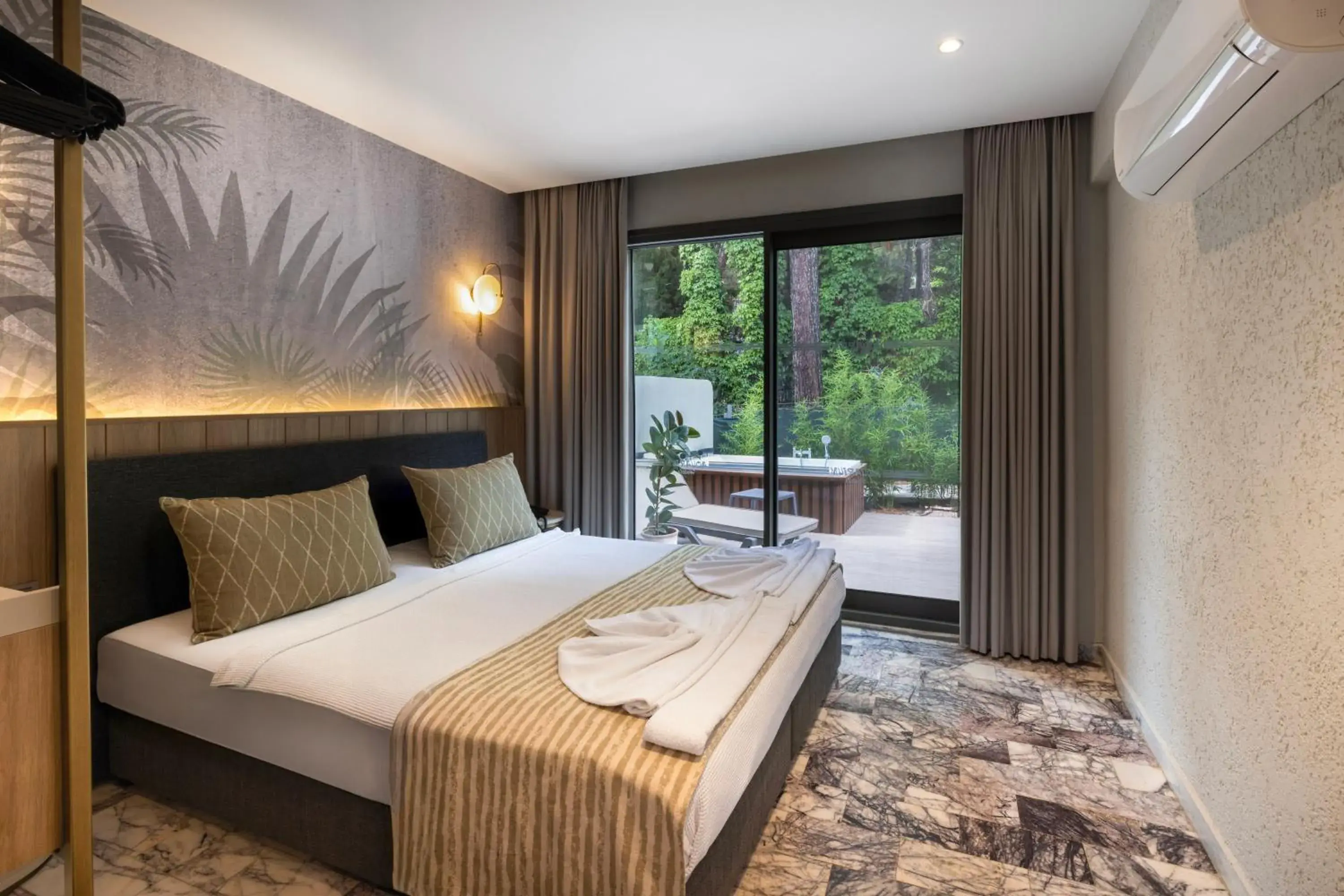 One-Bedroom Apartment with Spa Bath in Club Aquarium One-Bedroom Apartment with Spa Bath in Club Aquarium