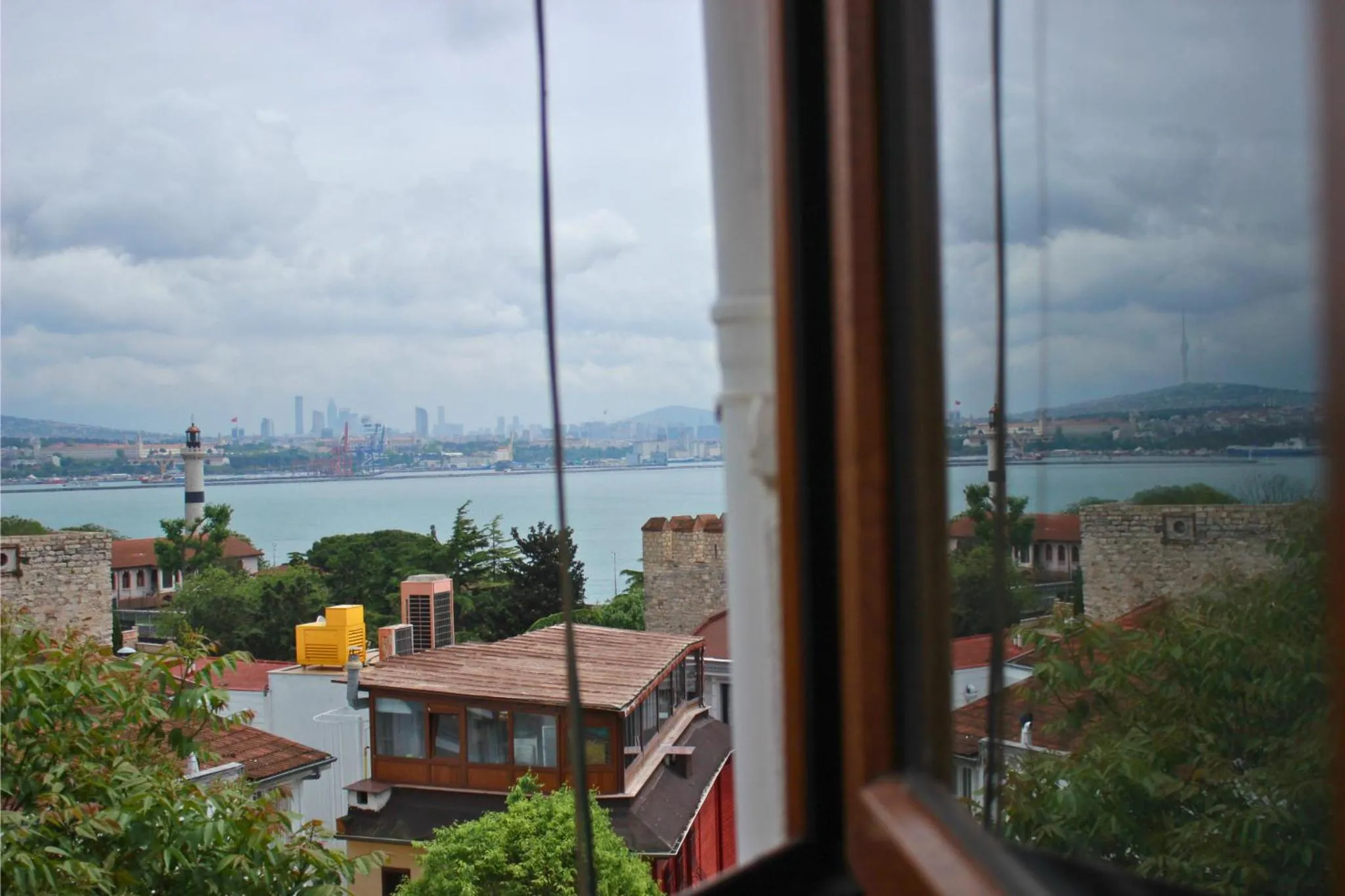 Day in Hotel Peninsula