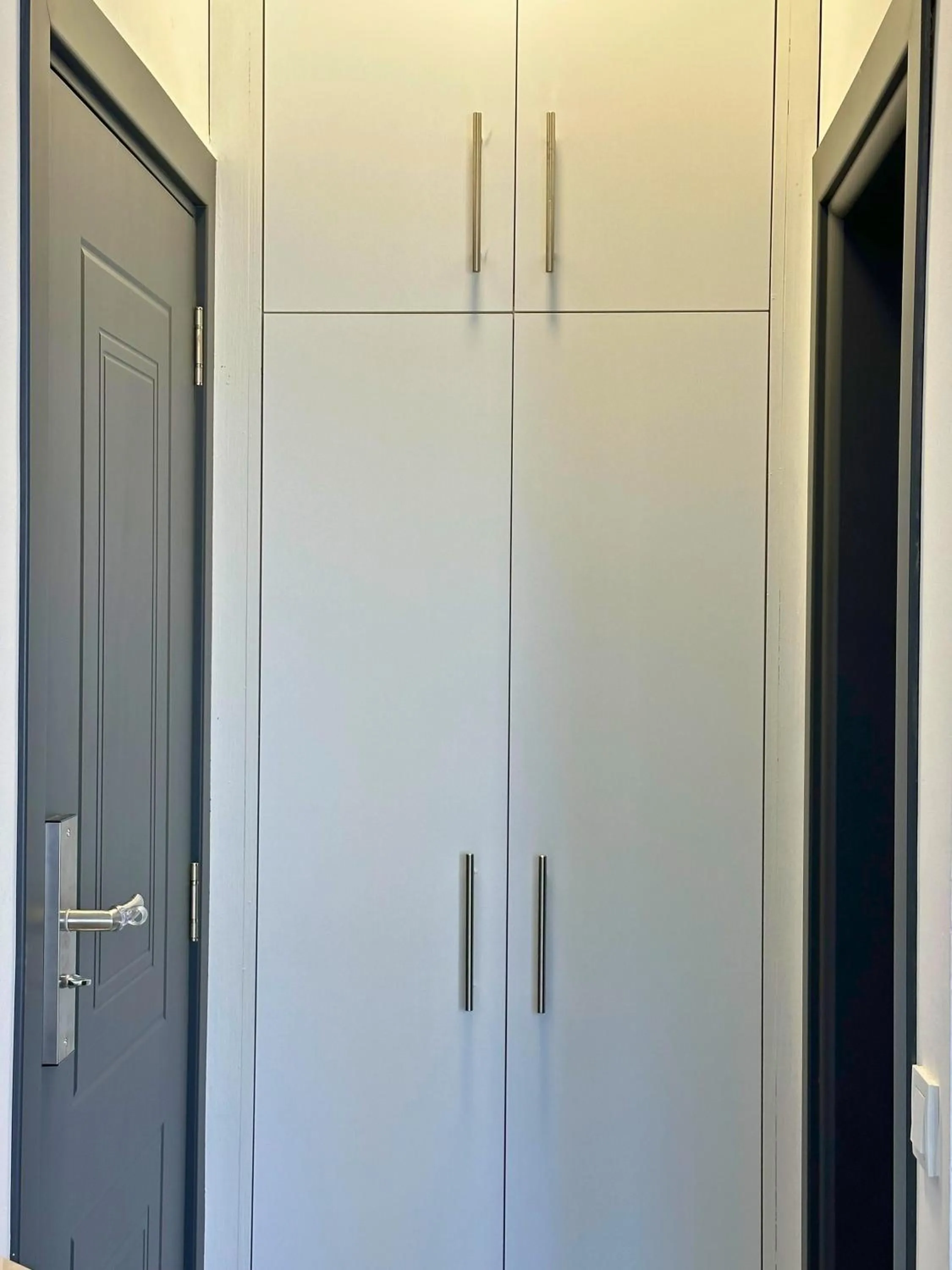wardrobe in Hotel Peninsula