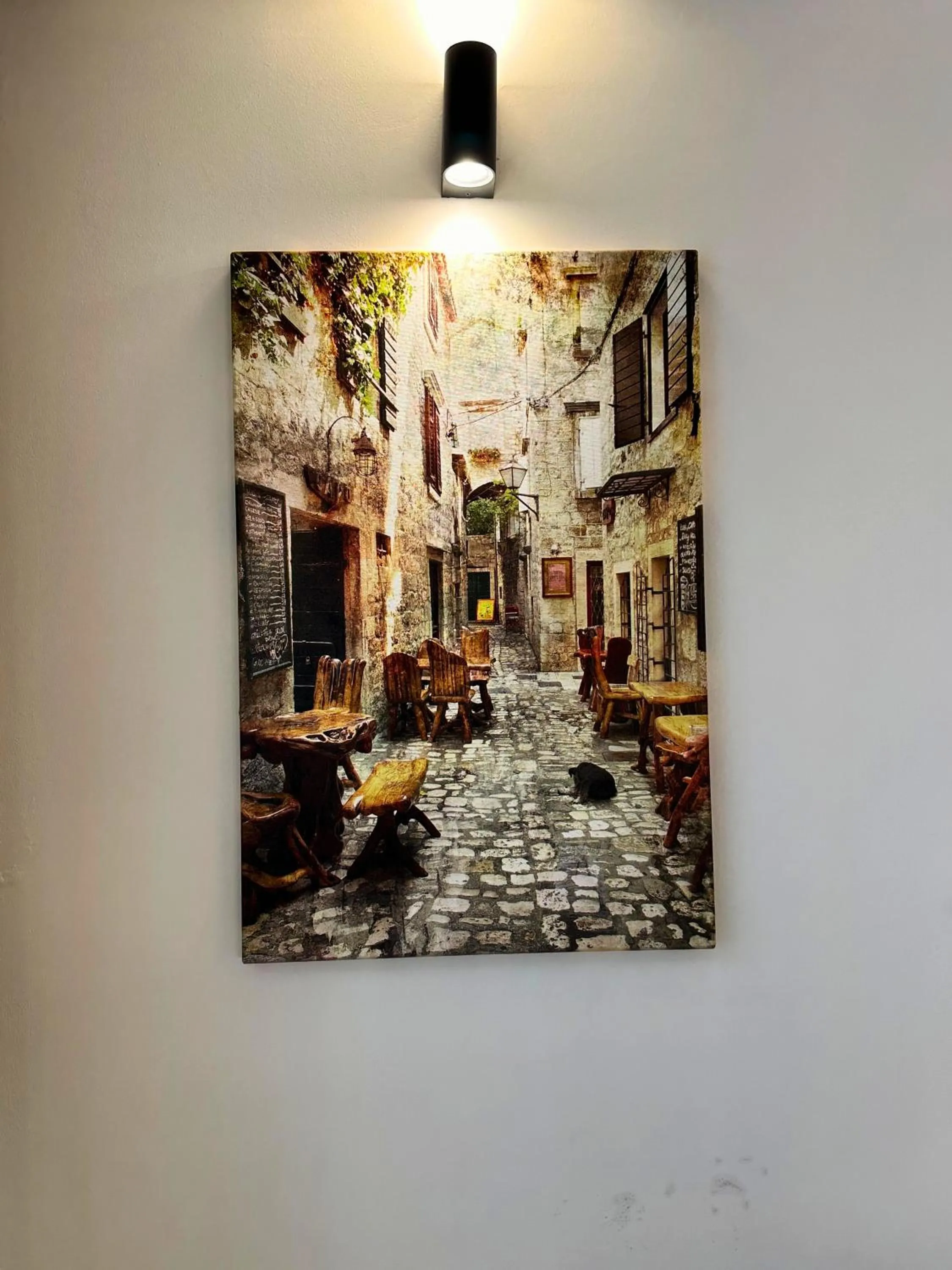 Decorative detail in Hotel Peninsula