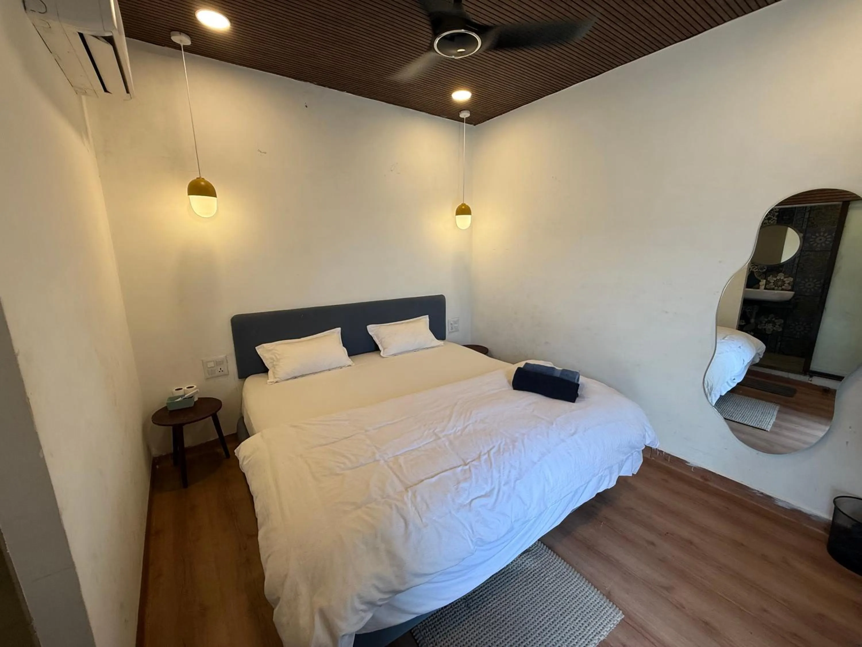 Bed in Hotel Shahjahan