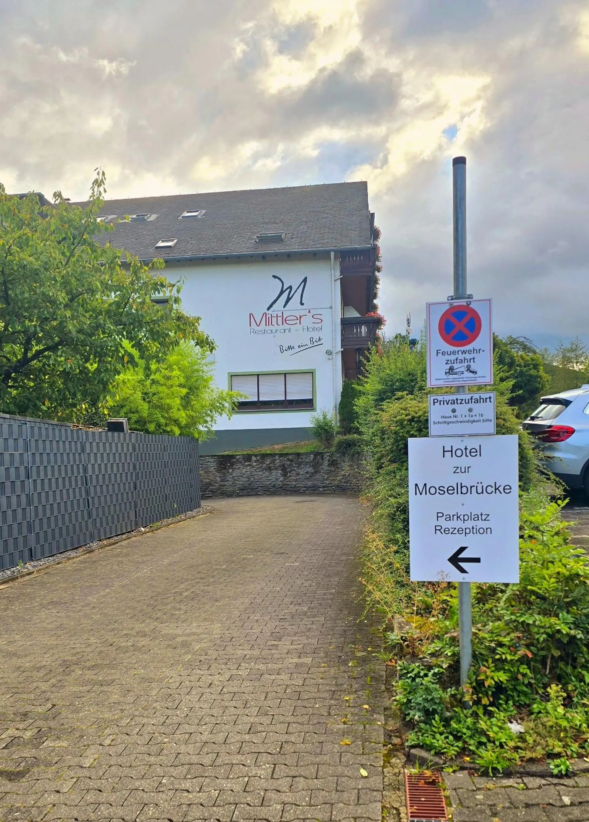 Property building in Hotel zur Moselbrücke