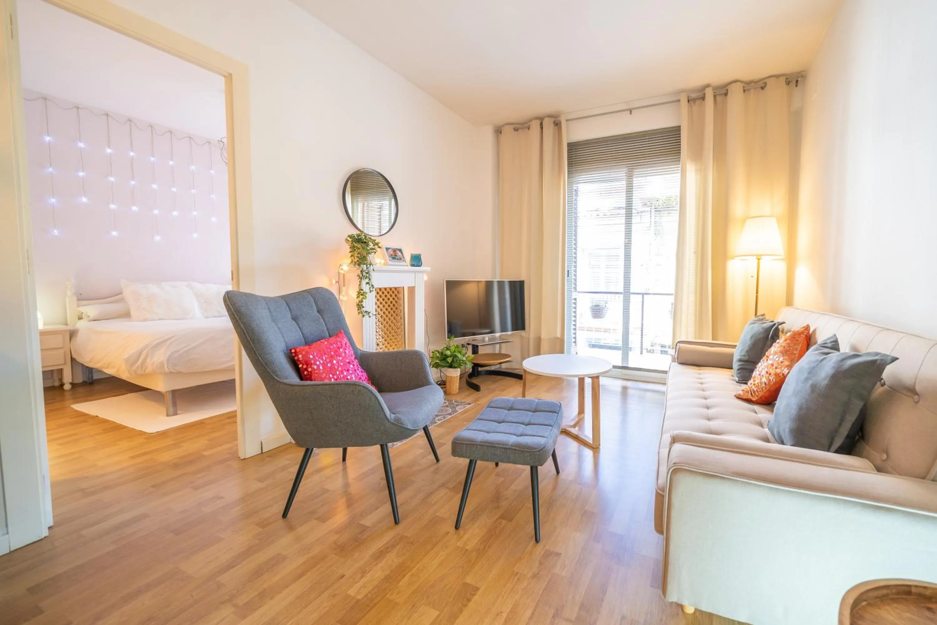 HomeHolidaysRentals Plume - Costa Barcelona