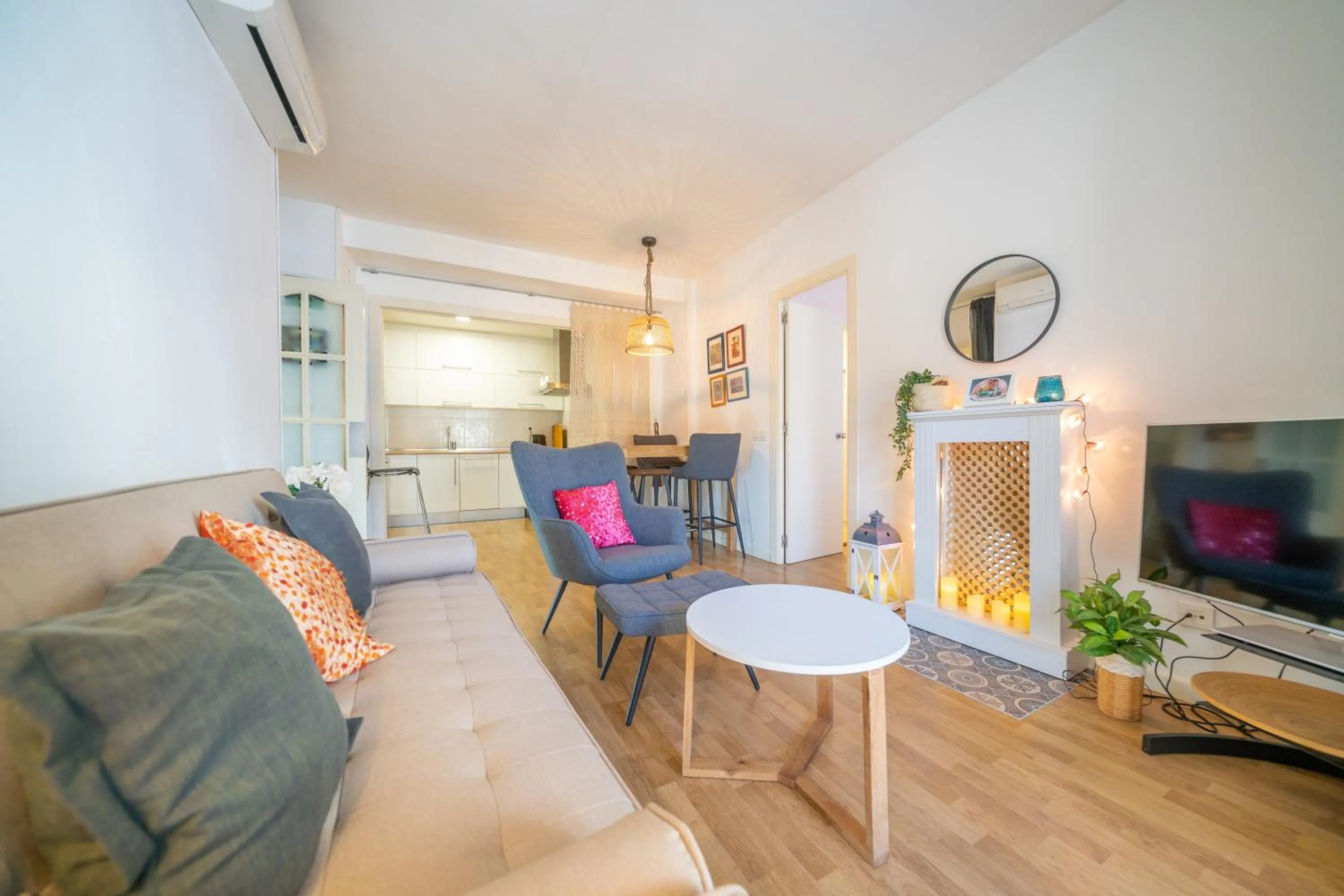 HomeHolidaysRentals Plume - Costa Barcelona