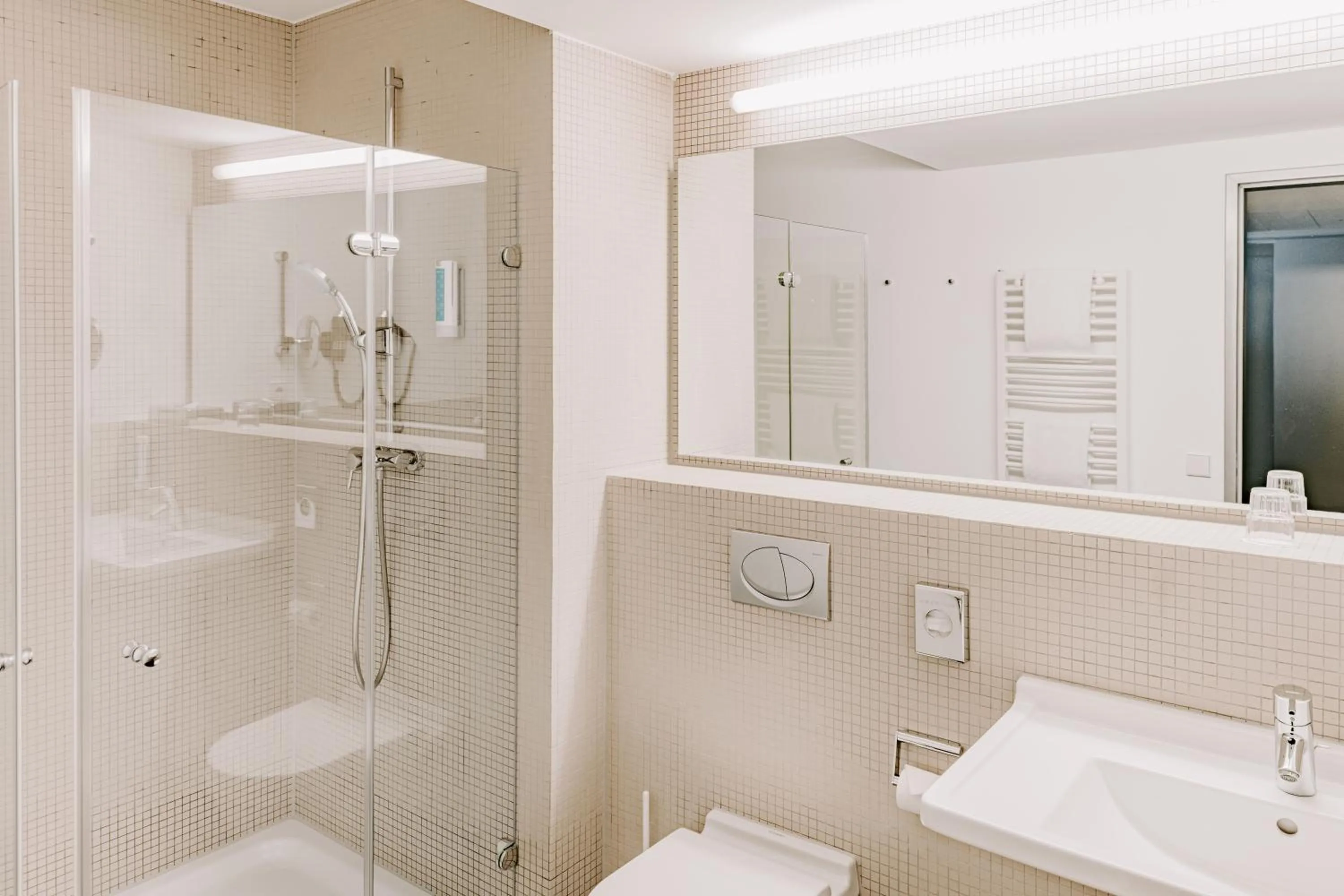 Bathroom in Vienna House Easy by Wyndham Stuttgart