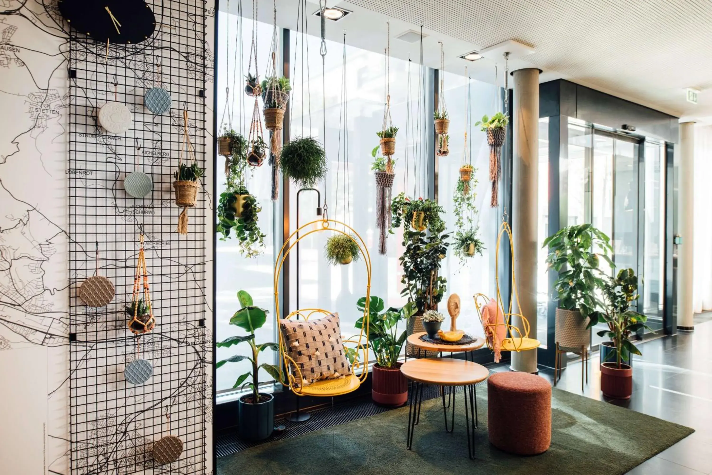 Lobby or reception in Vienna House Easy by Wyndham Stuttgart Lobby or reception in Vienna House Easy by Wyndham Stuttgart