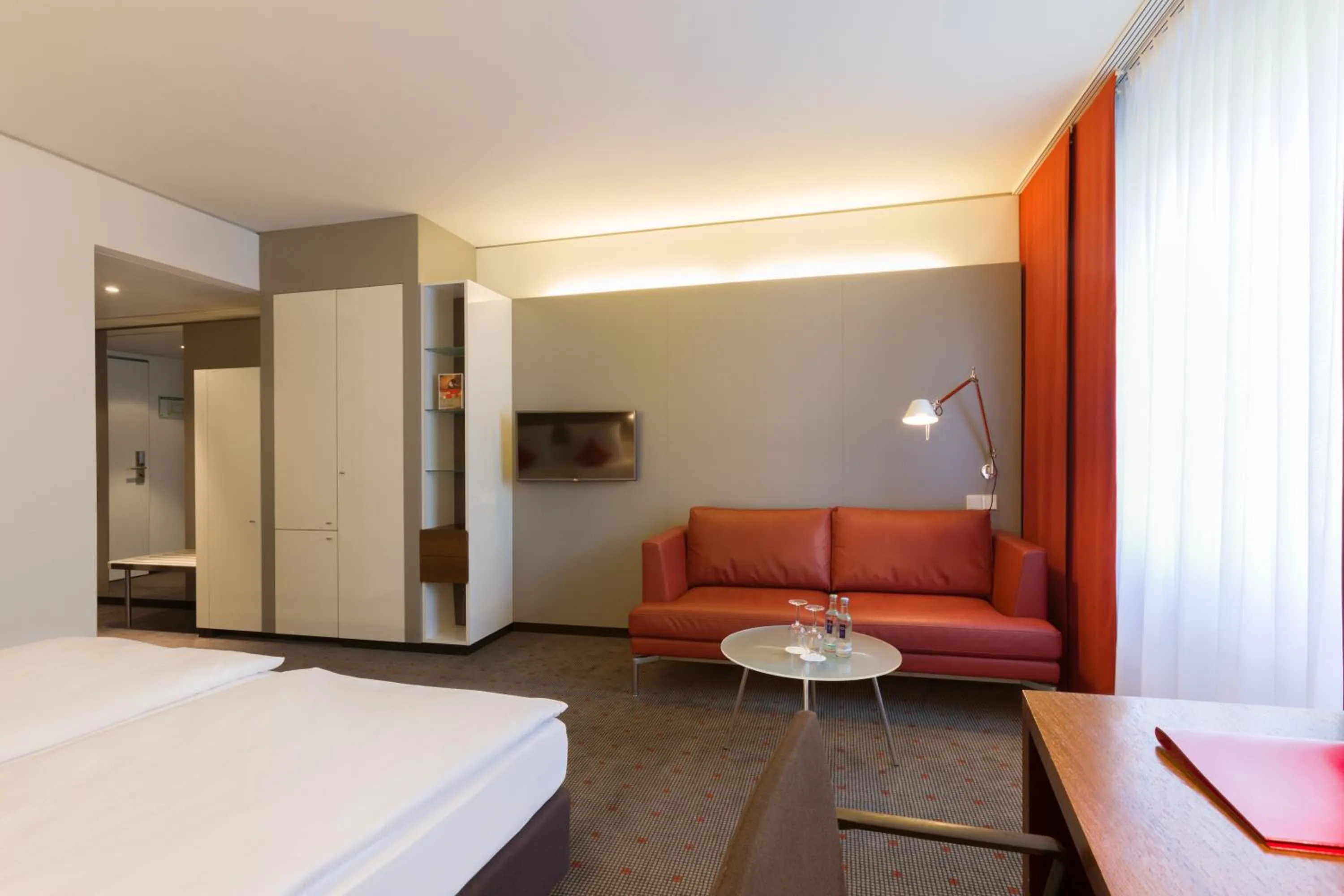 Day, Bed in Vienna House Easy by Wyndham Stuttgart